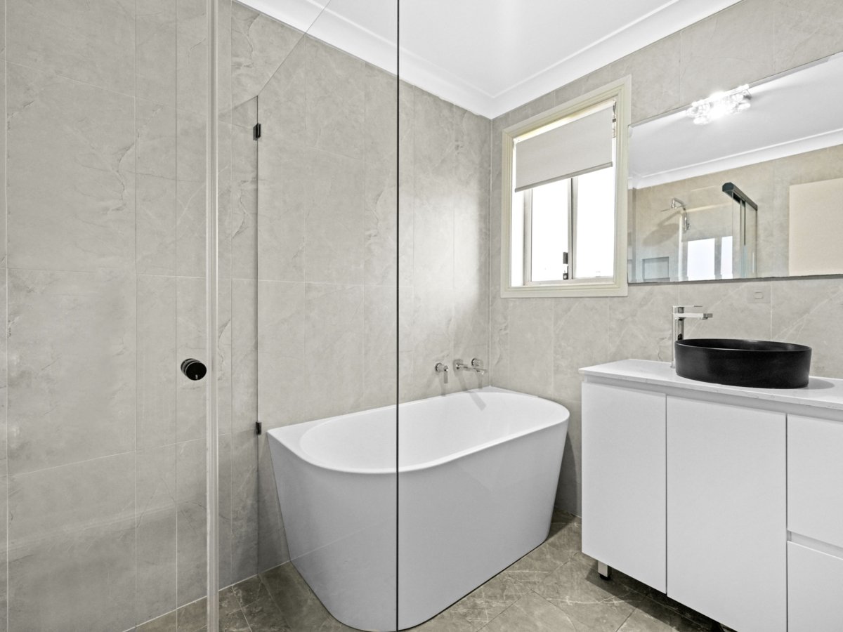 17 Surrey Street, Minto, NSW 2566 - Image 4