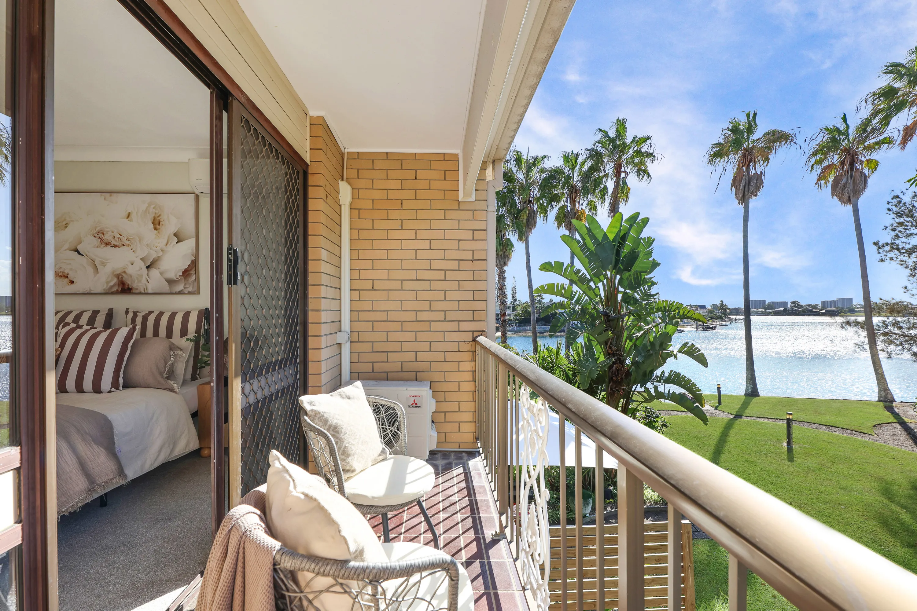 12/9 Jodie Court, Mermaid Waters, QLD 4218 - Image 1