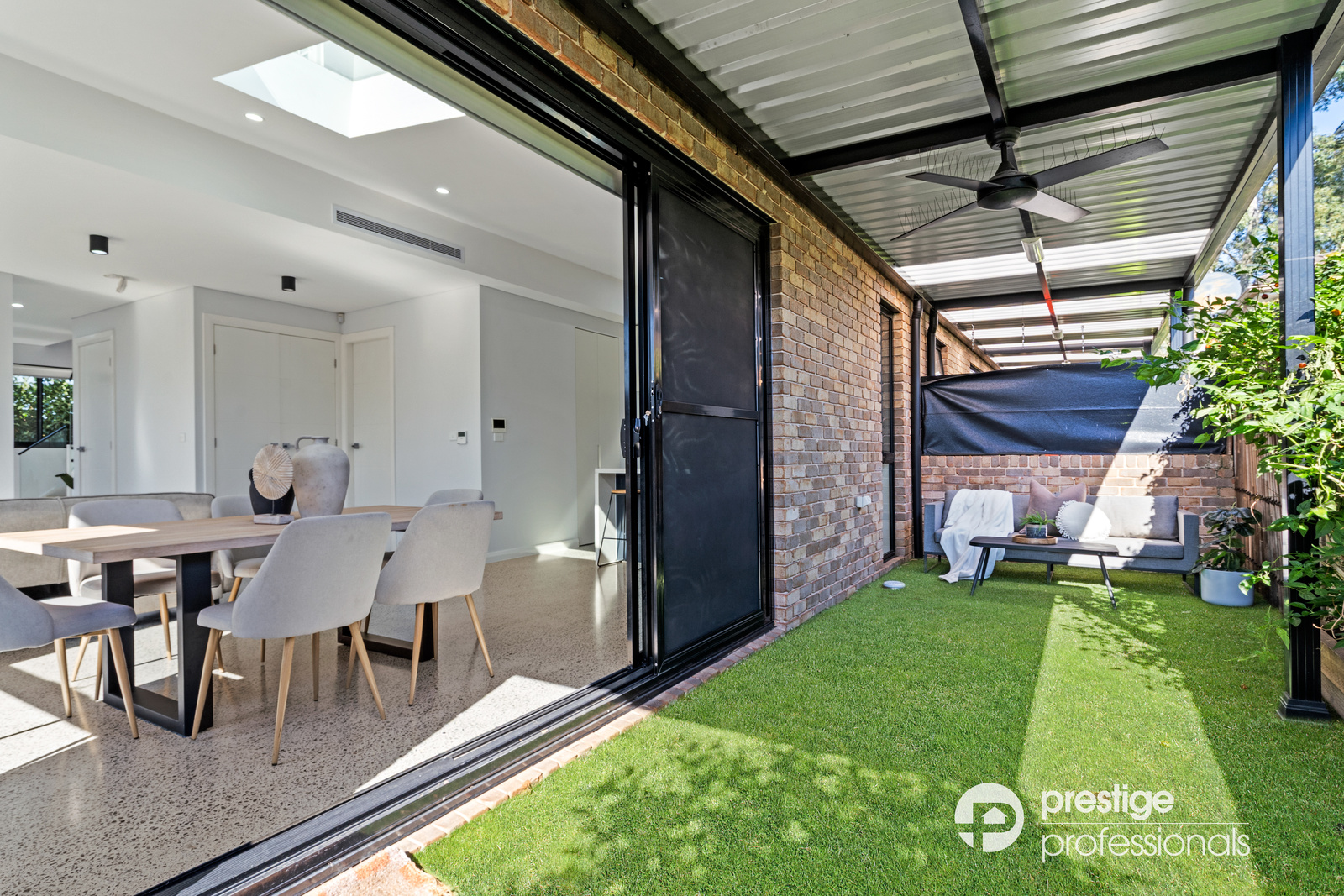 3-bedroom unit at UNIT 4 40 BUNGARRA CRESCENT, Chipping Norton NSW 2170, Liverpool, New South Wales