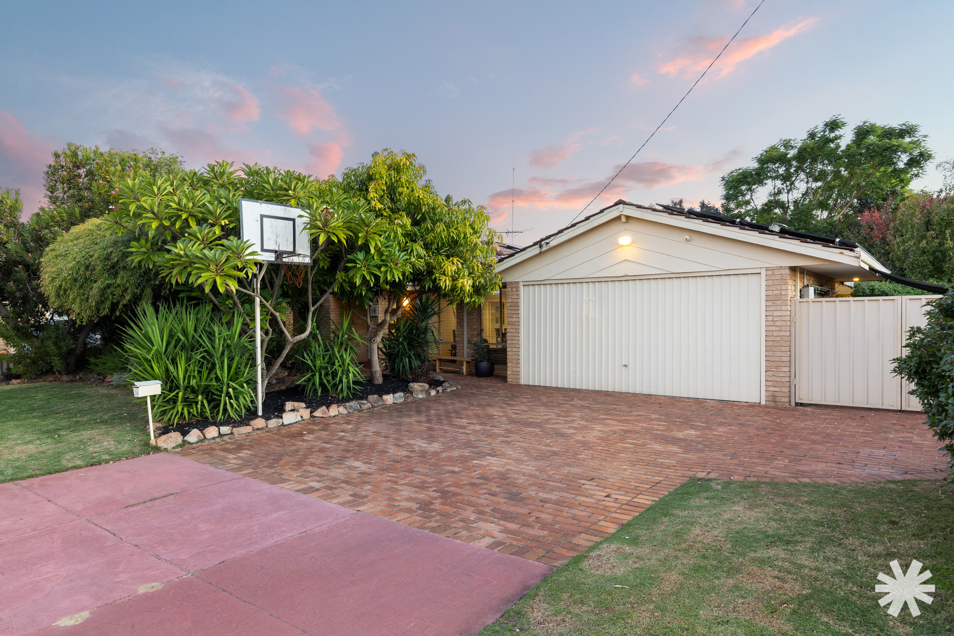 14 CALLEEN COURT, Wilson WA 6107 - Image 4