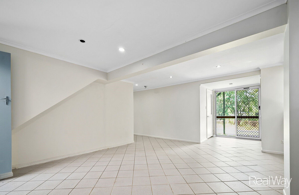 20 PHILIP STREET, Redbank Plains QLD 4301 - Image 8