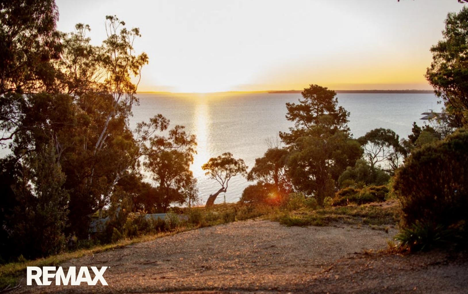 3 MOORHOUSE STREET, Metung VIC 3904 - Image 2