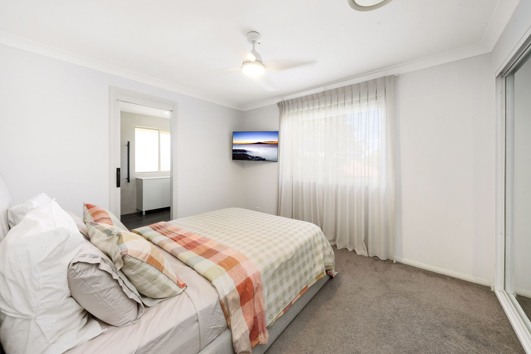 240 BRANSGROVE ROAD, Panania NSW 2213 - Image 5