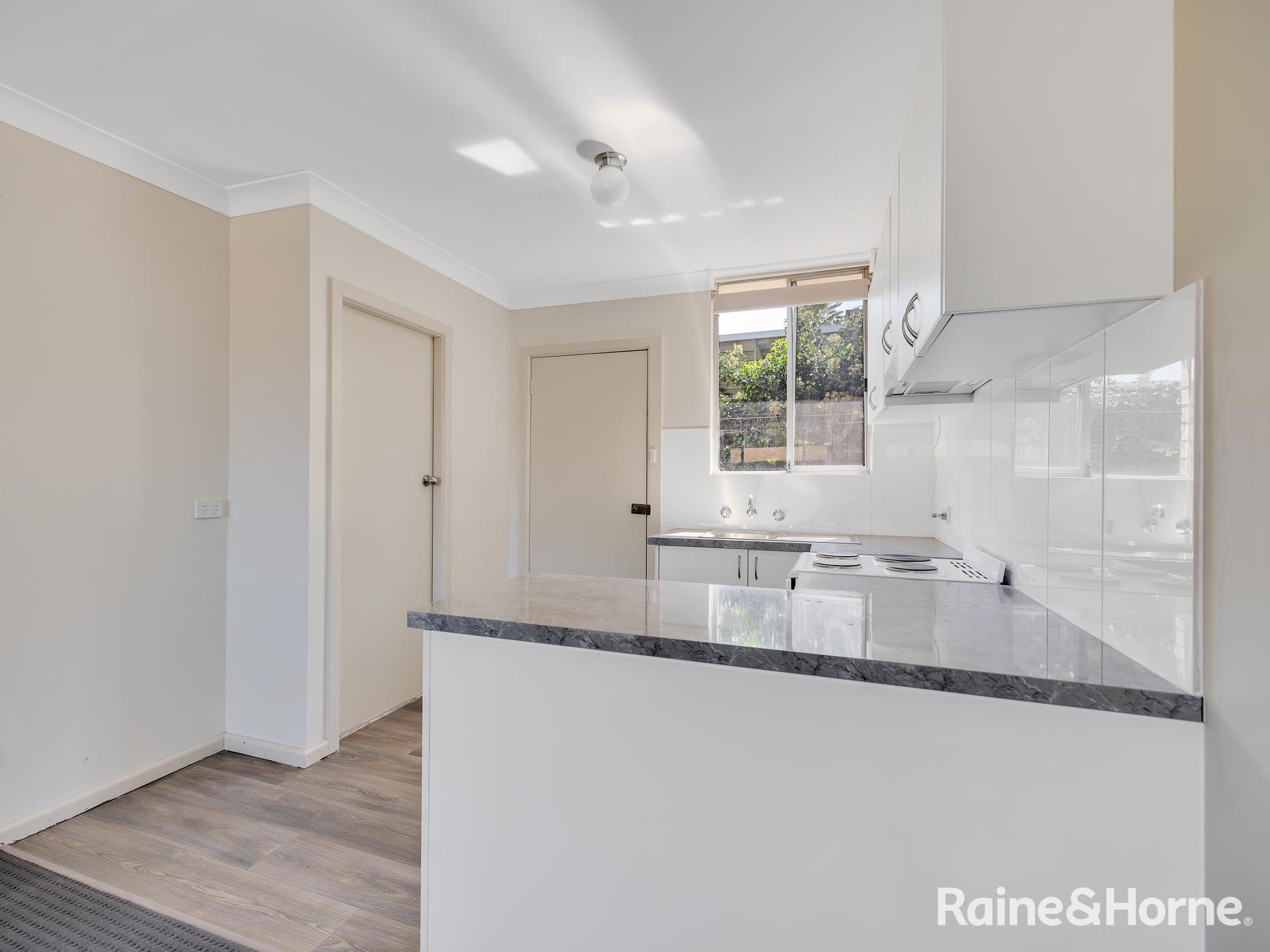 3 180 KEPPEL STREET, BATHURST NSW 2795 - Image 2