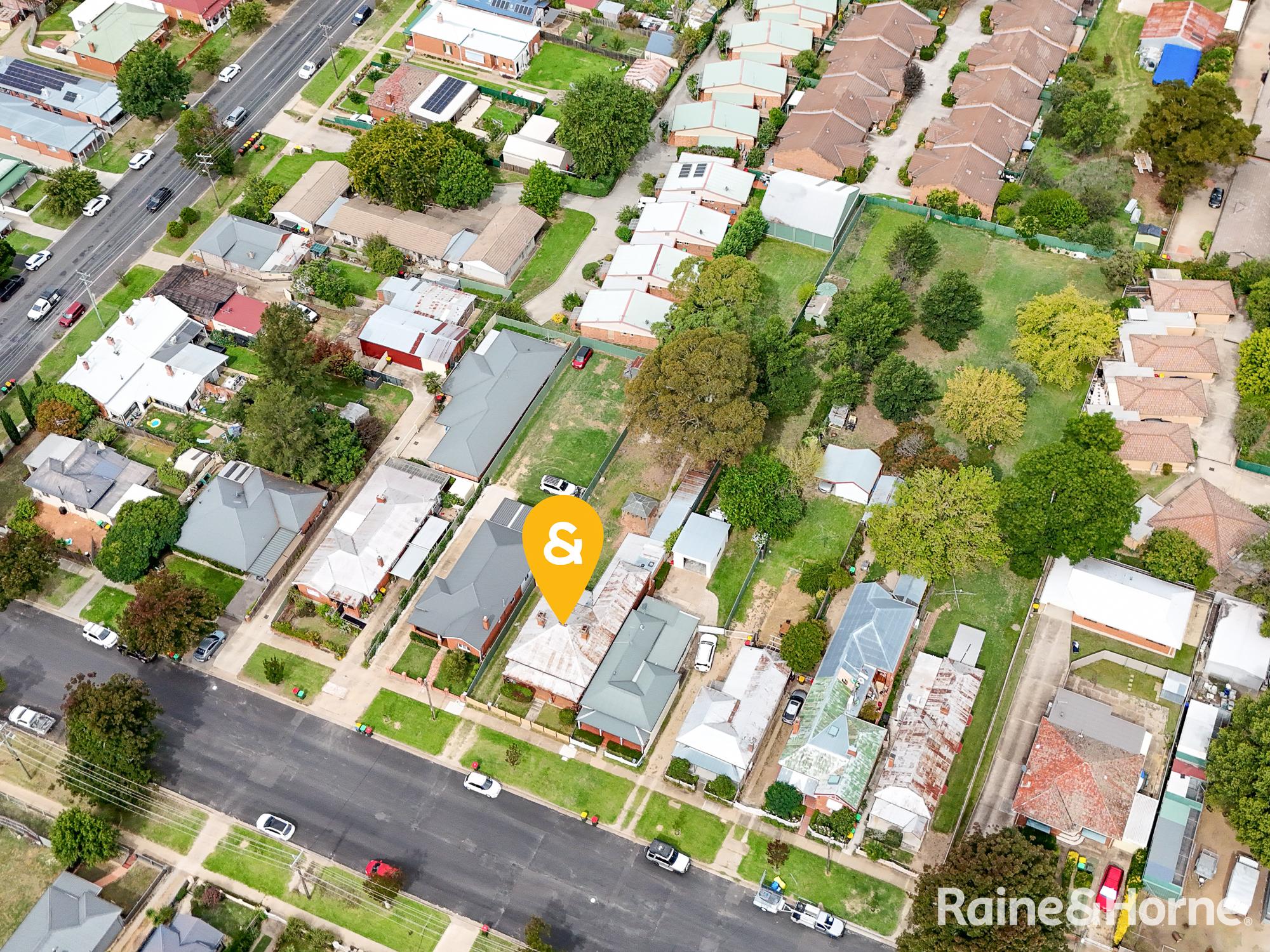 3-bedroom house at 112 Peel Street, Bathurst, NSW 2795, Bathurst, New South Wales