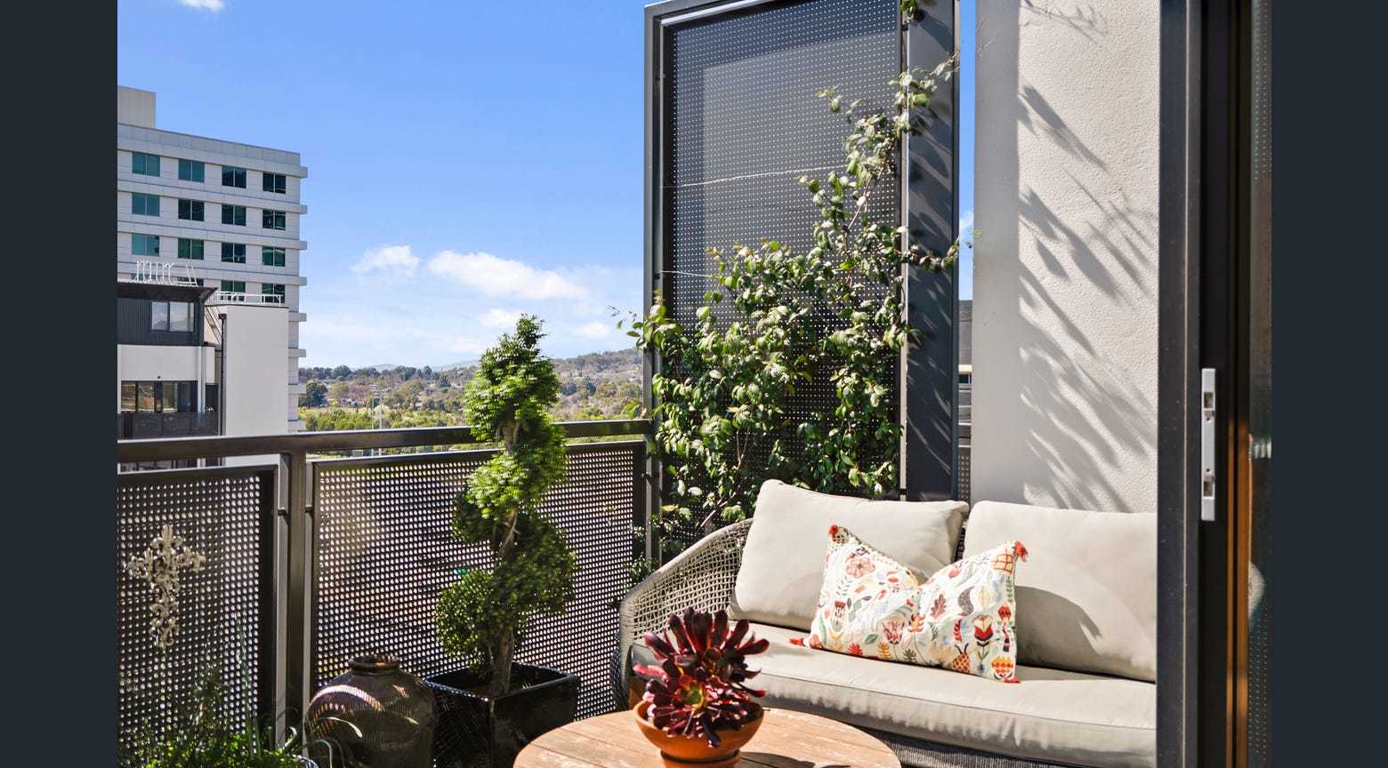 803/45 Furzer Street, Phillip, Act, 2606 - Image 2