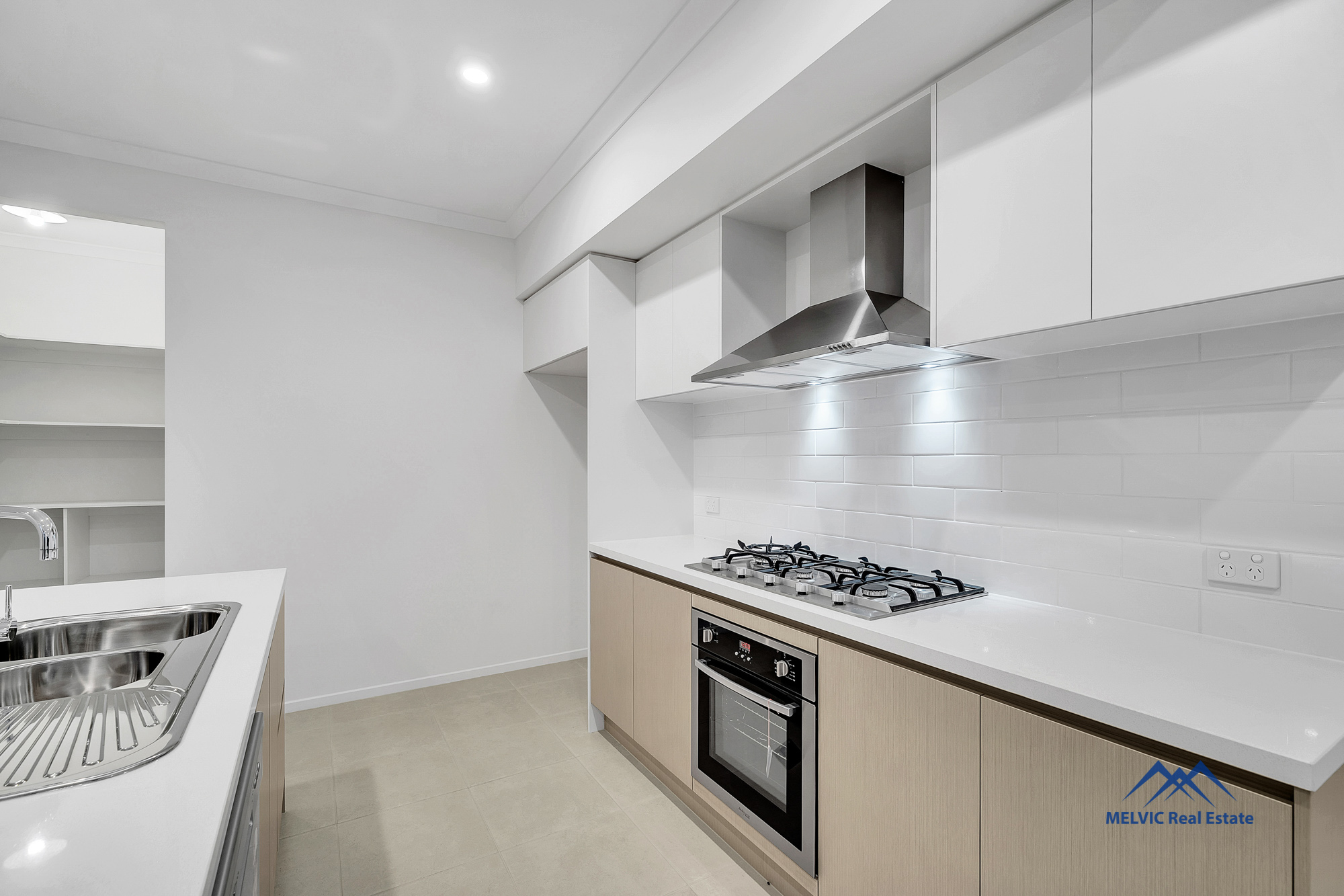 5 Neilrex Court, Cranbourne East, Vic, 3977 - Image 7