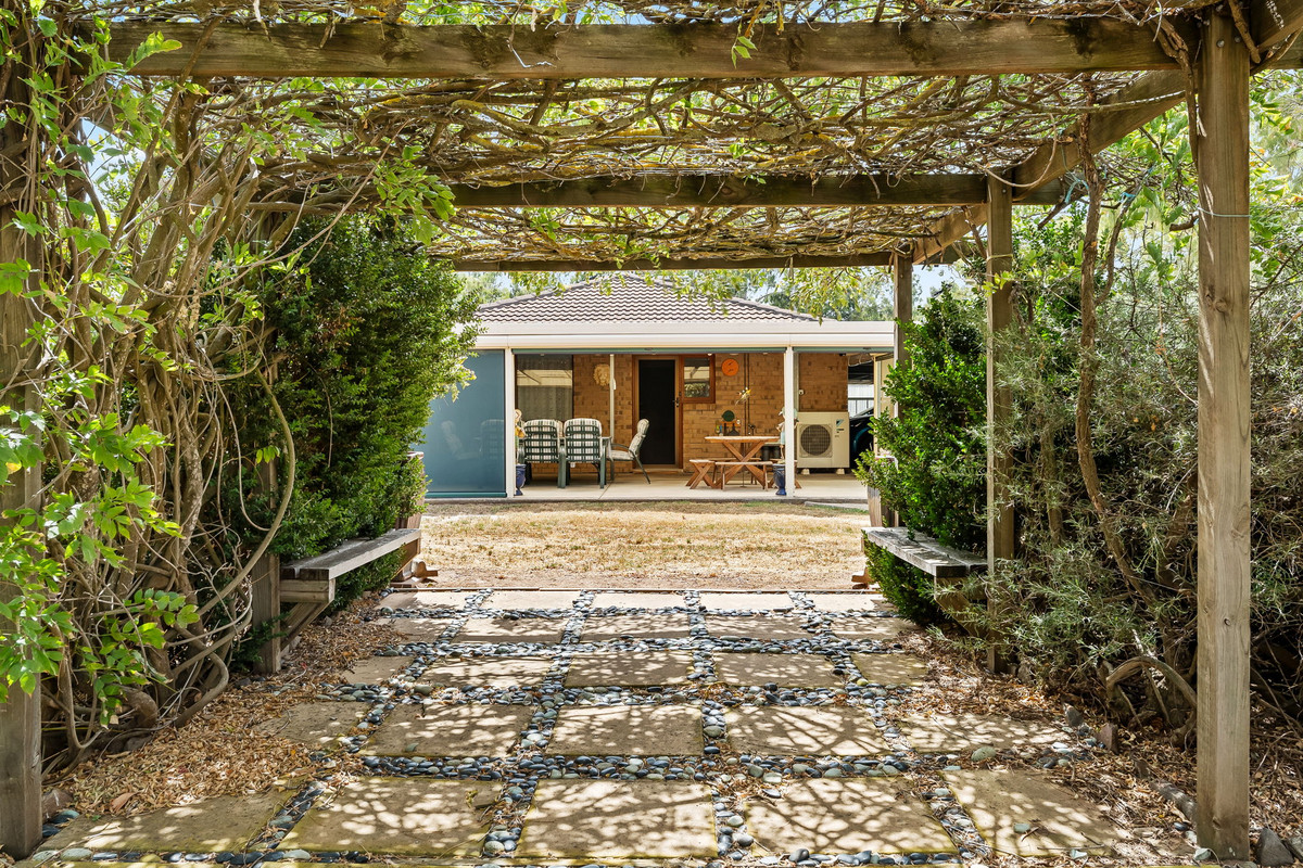 4-bedroom house at 6 Burnside Road, Strathalbyn, SA 5255, Alexandrina, South Australia