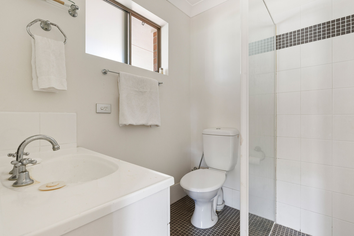 3-bedroom unit at 1/2 Hazelwood Close, Suffolk Park, NSW 2481, Byron, New South Wales