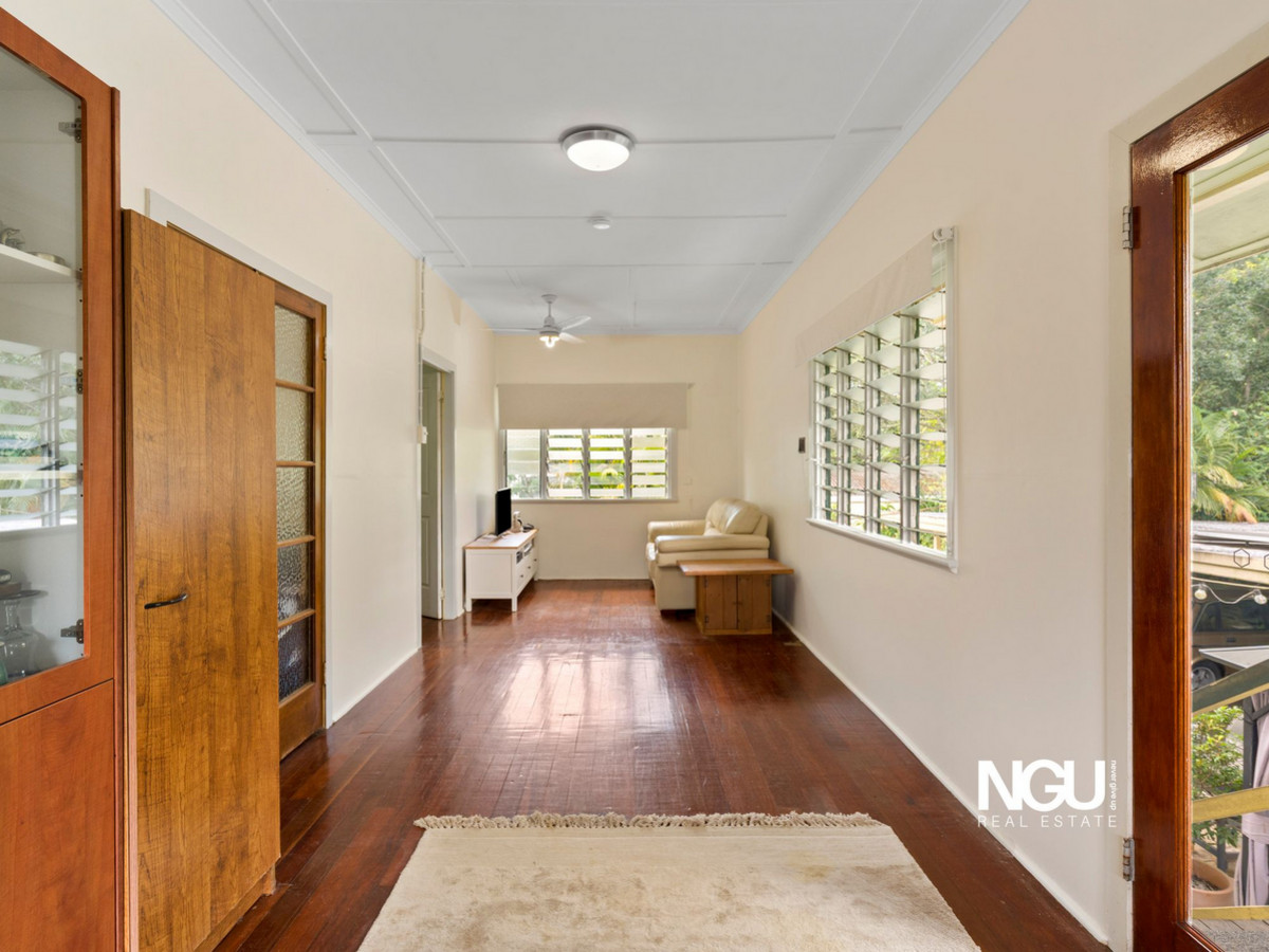 19 HOLT STREET, Brassall QLD 4305 - Image 9