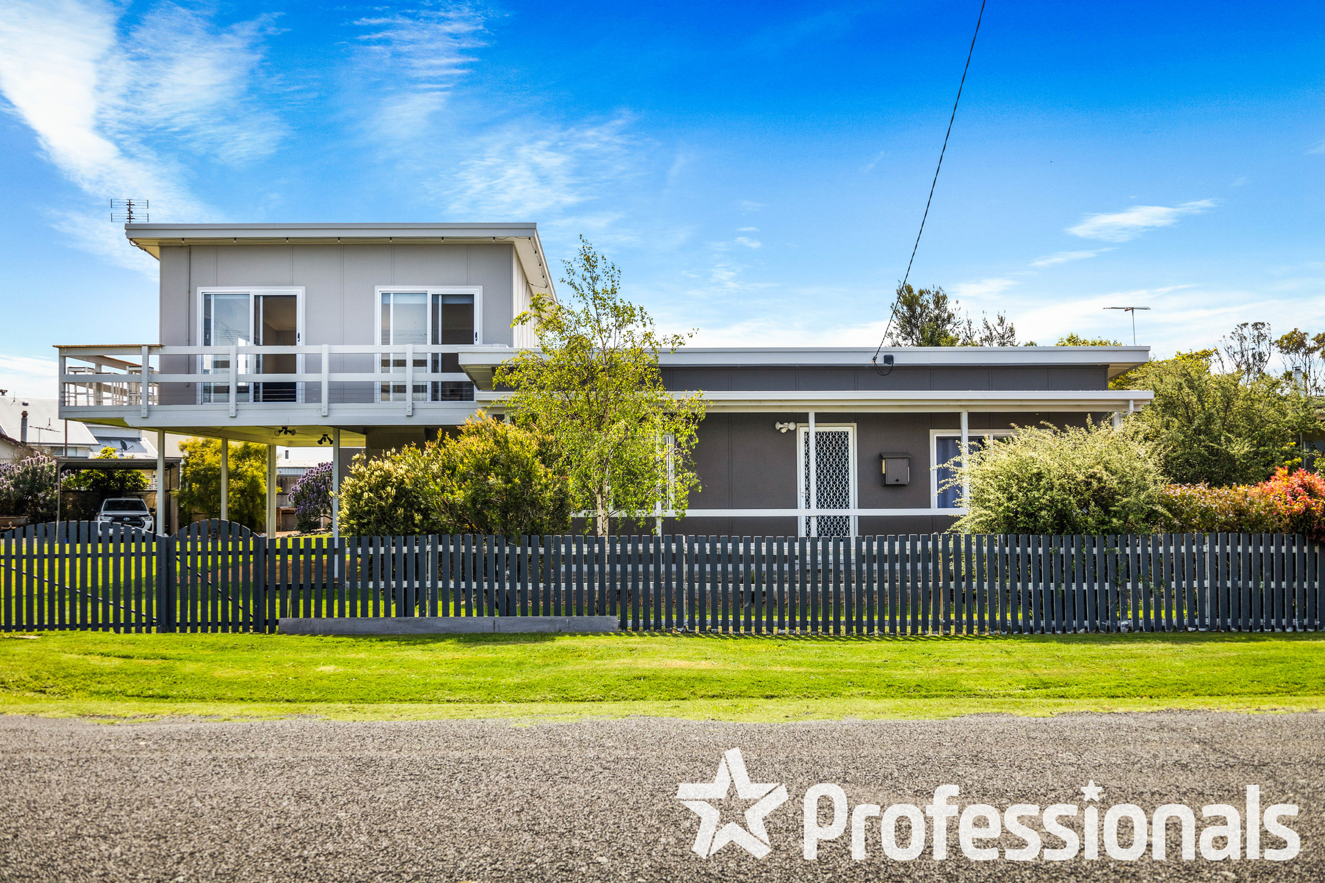 2-bedroom house at 5 Newhaven Crescent, Mcloughlins Beach, VIC 3874, Wellington, Victoria