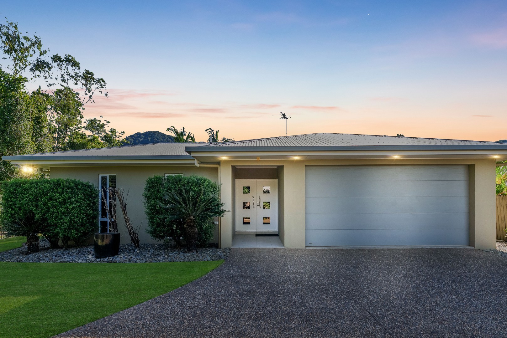 11 Charnley Avenue, Bentley Park, Qld, 4869 - Image 1