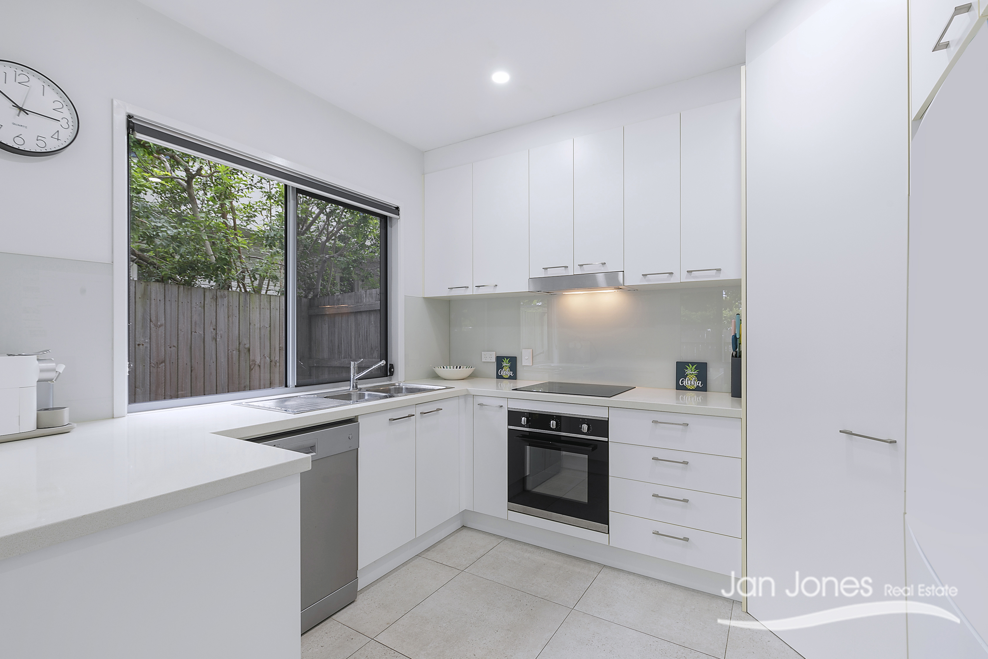 UNIT 1 216 VICTORIA AVENUE, Margate QLD 4019 - Image 4