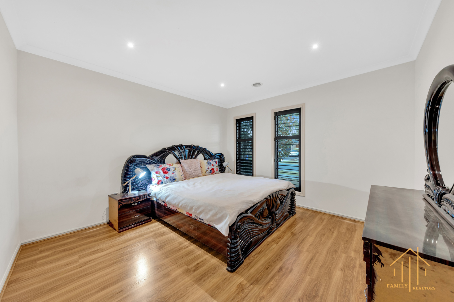 21 Flash Dan Drive, Cranbourne East, VIC 3977 - Image 3