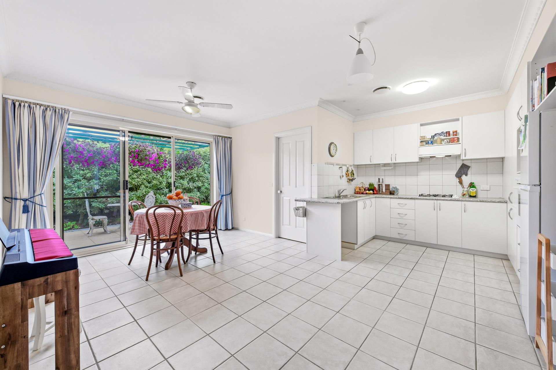 4 12 VICTORIA STREET, BOX HILL VIC 3128 - Image 3