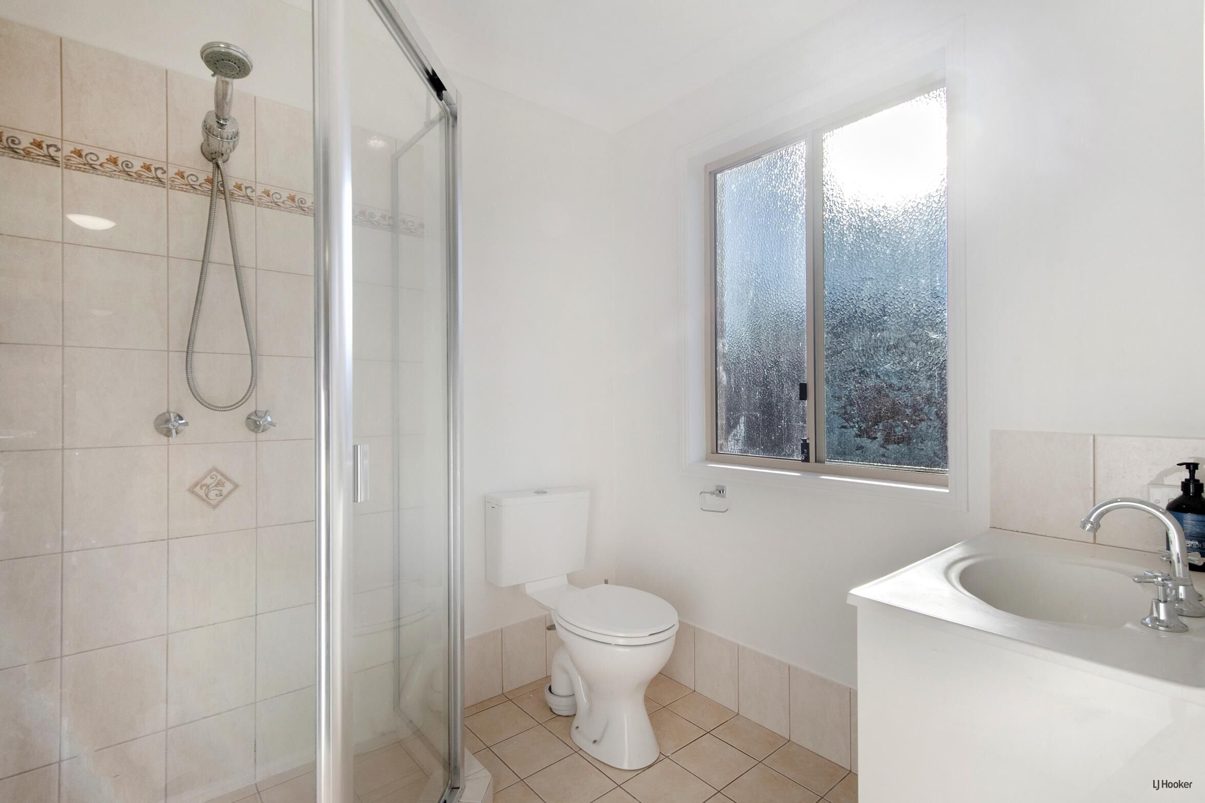 16 Chippendale Crescent, Currumbin Waters, QLD 4223 - Image 10