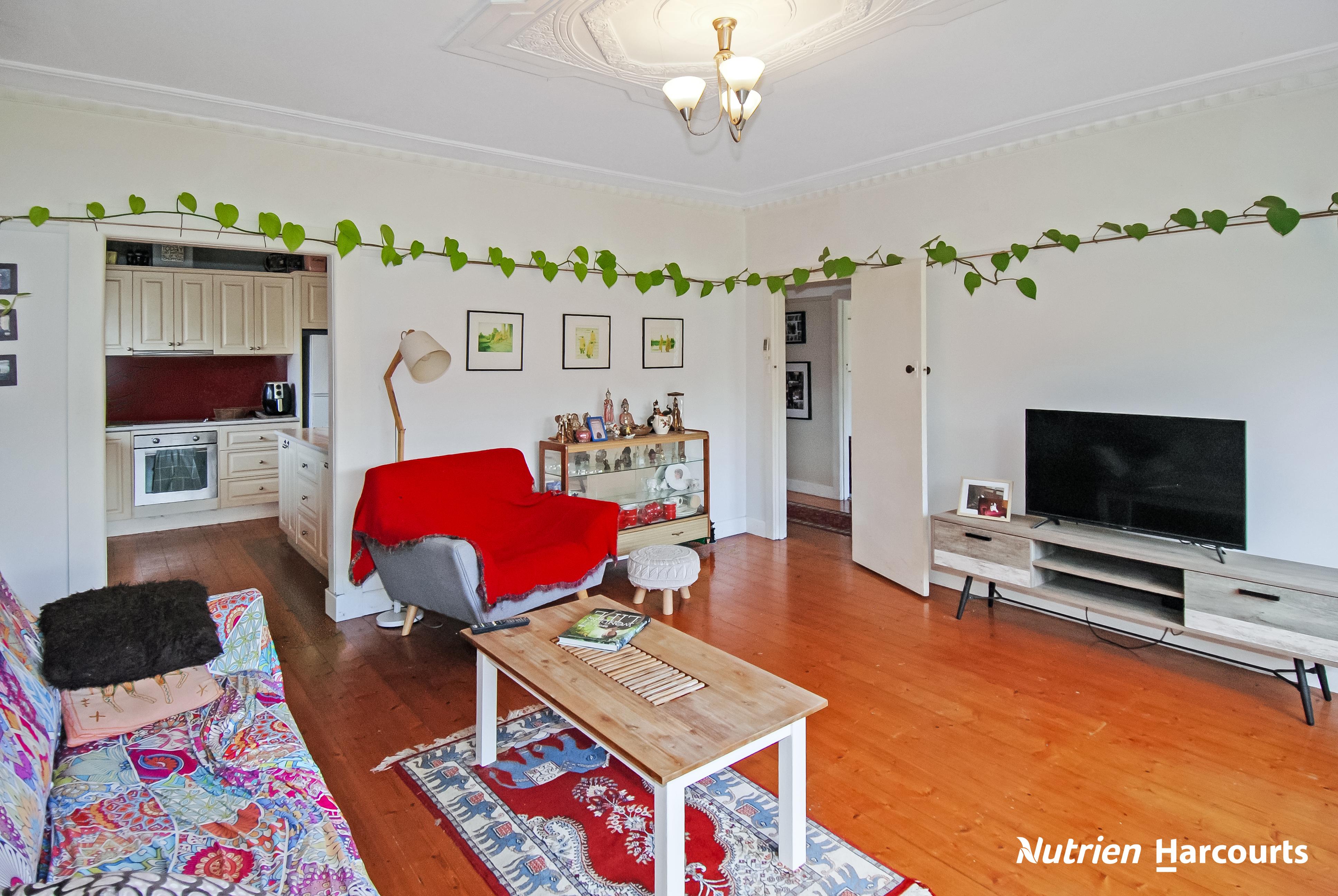 10 Bruce Street, Yarram, VIC 3971 - Image 3