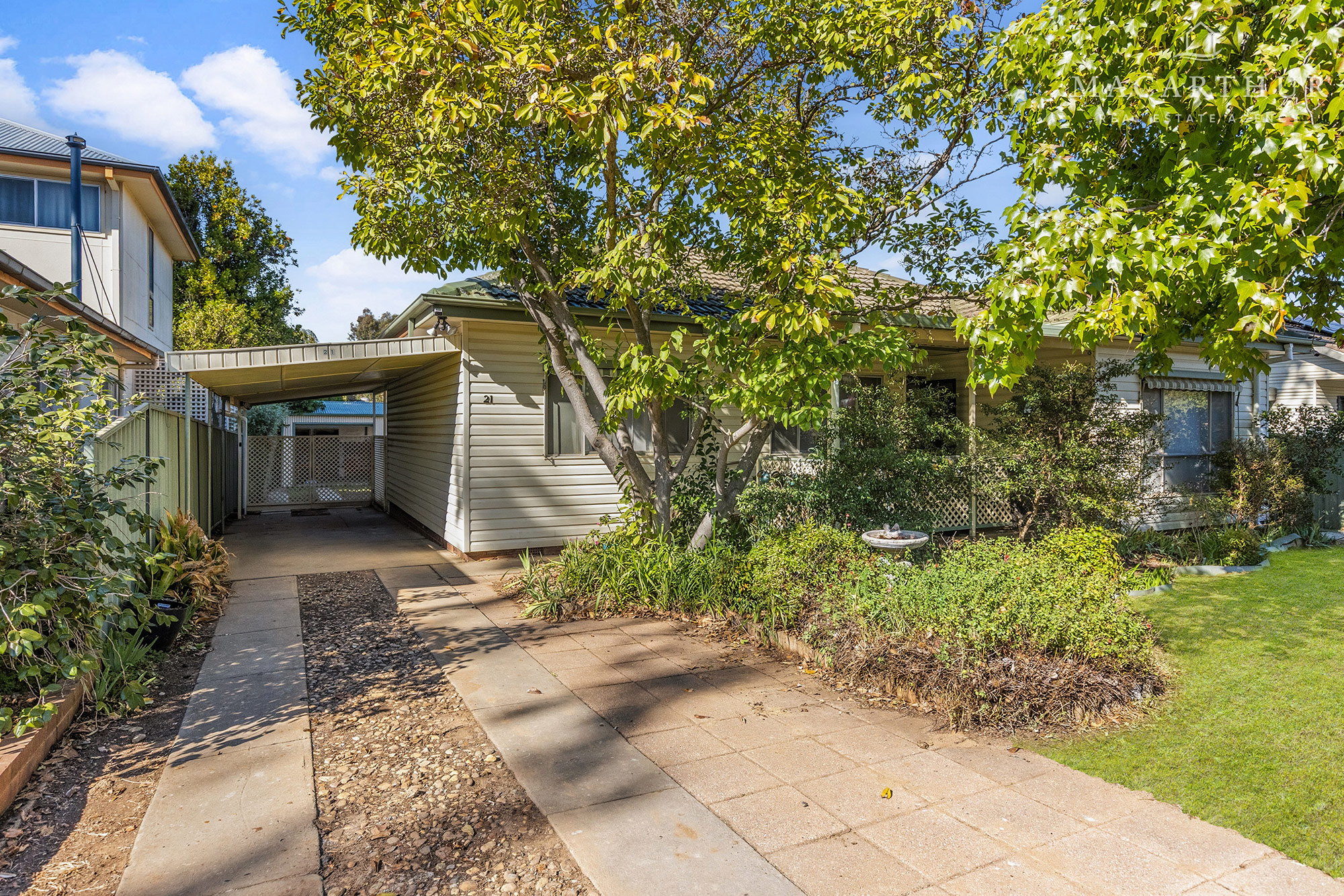 21 Cutler Avenue, Kooringal, NSW 2650 - Image 1