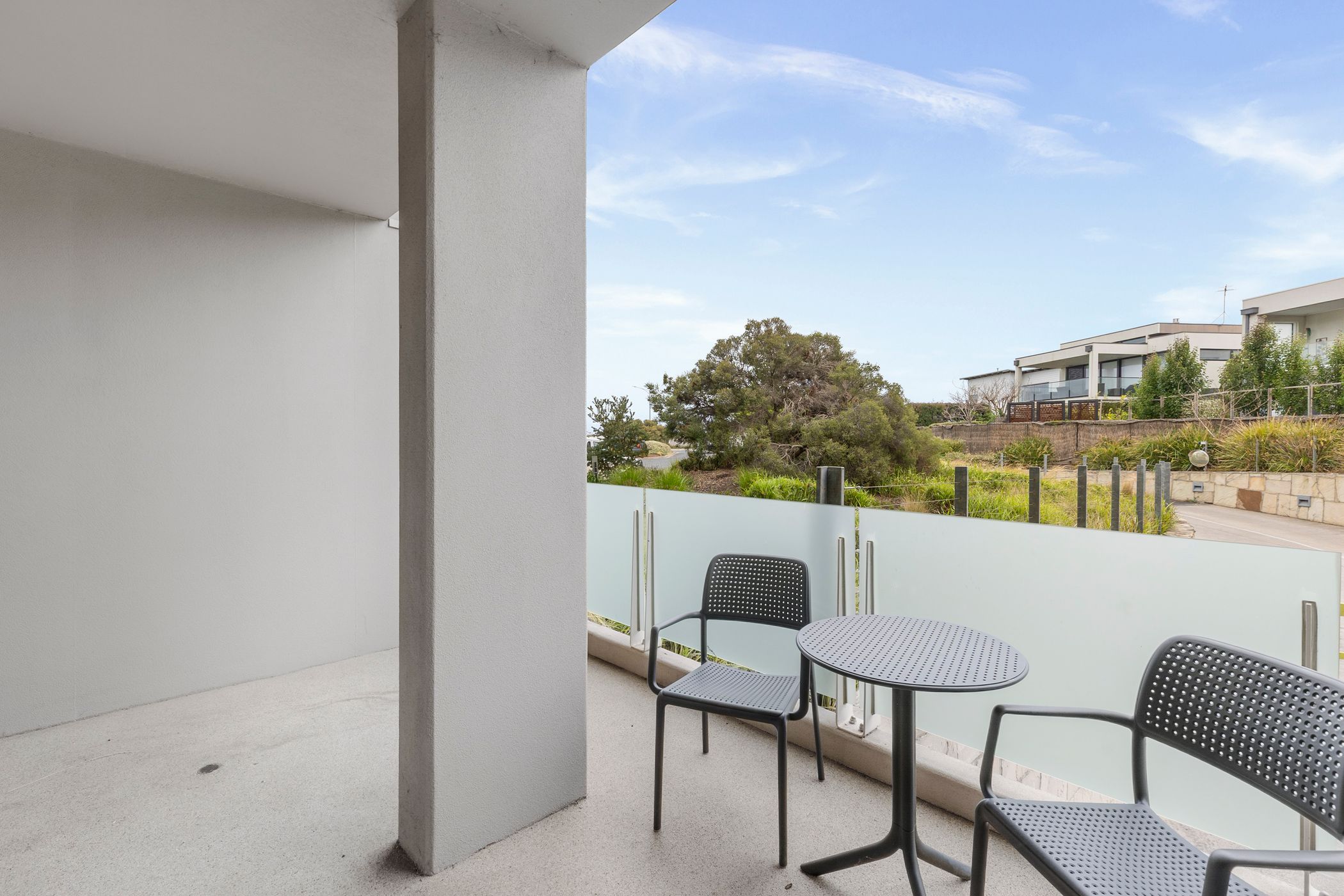 103-105/100 The Esplanade, Torquay, Vic, 3228 - Image 3