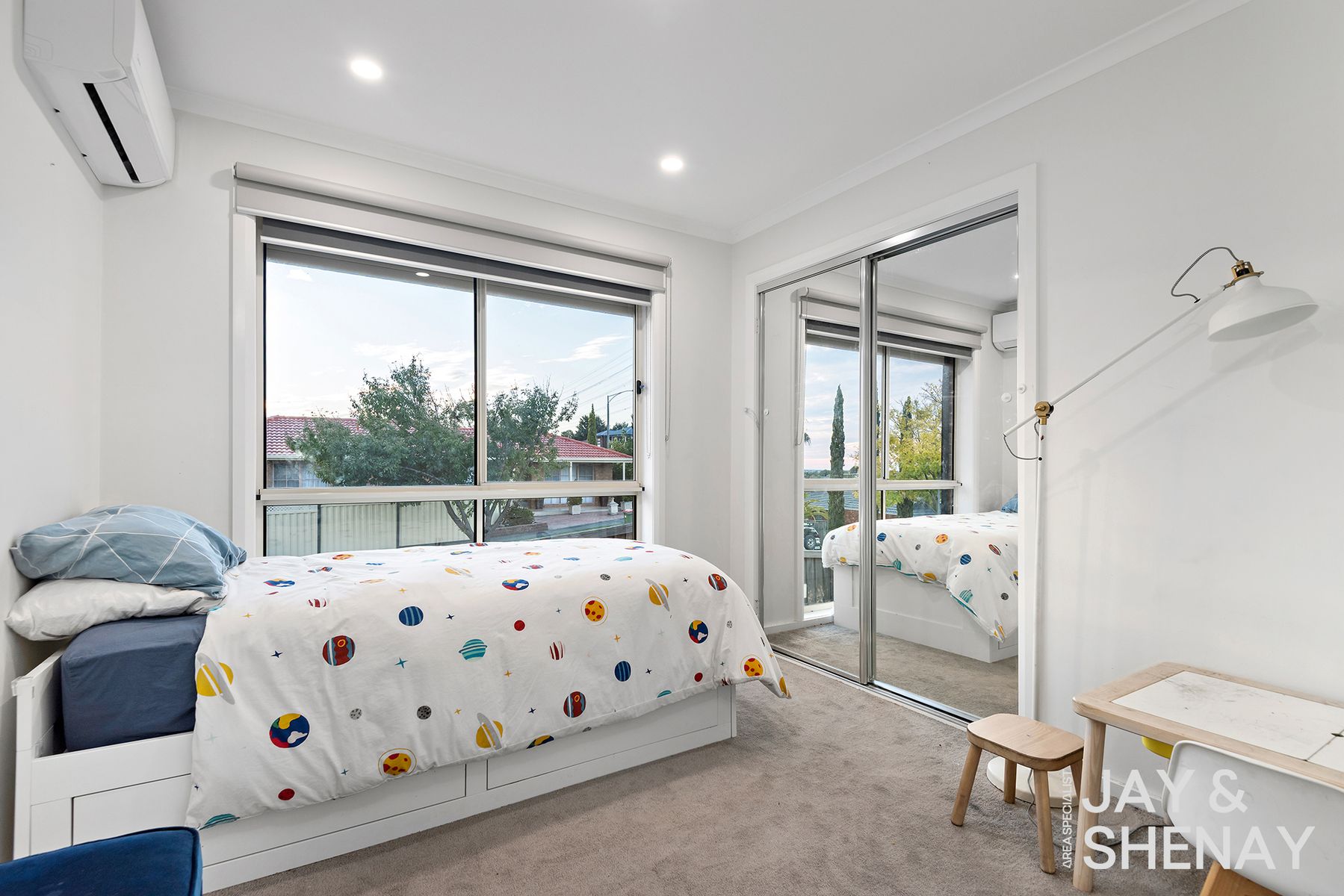 3-bedroom house at 130 GLENEAGLES DRIVE, Endeavour Hills VIC 3802, Casey, Victoria