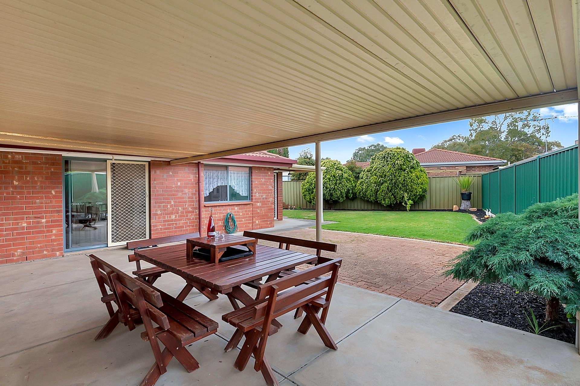 6 Cale Court, Craigmore, SA 5114 - Image 4