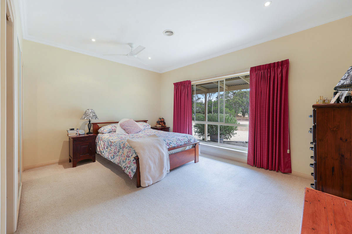 480 Henty Highway, Hamilton, Vic, 3300 - Image 9