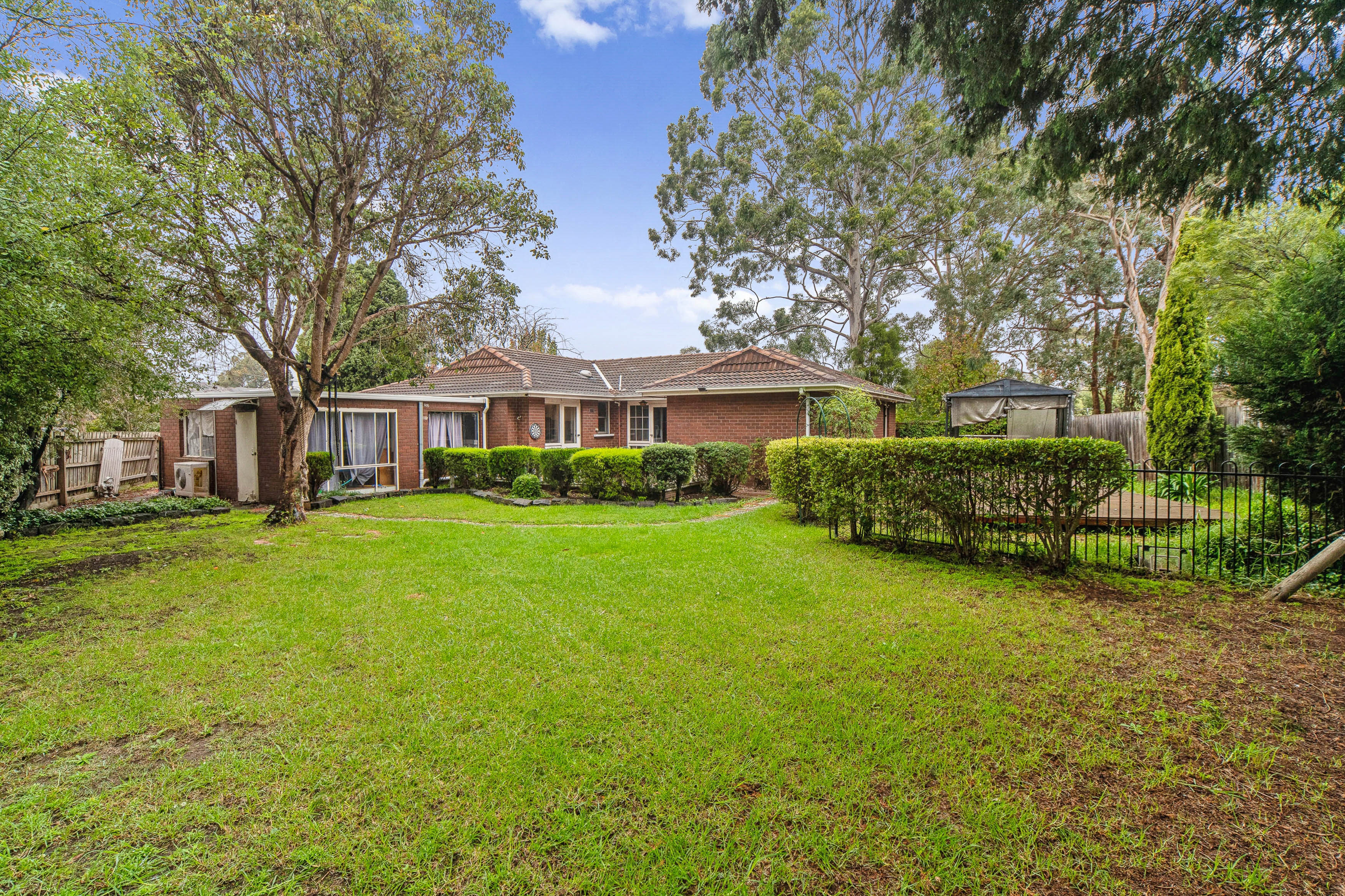 10 Bundarra Court, Vermont South, VIC 3133 - Image 3
