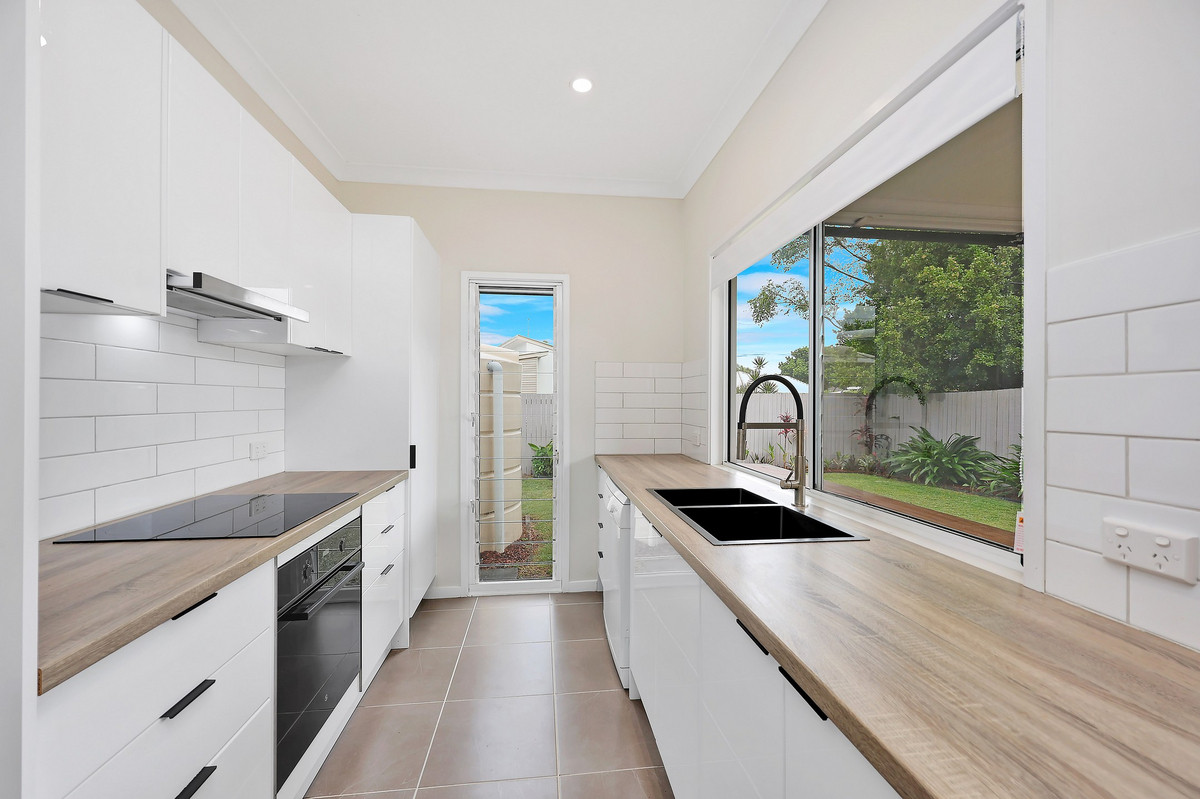 7 Swan View Court, Toogoom, Qld, 4655 - Image 5