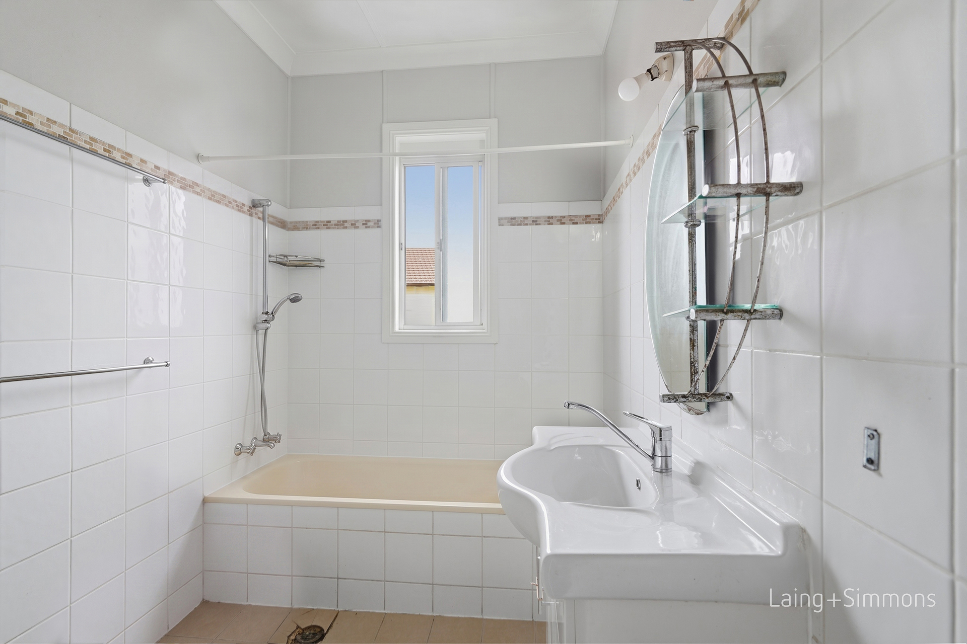 185 CHAPEL STREET, Armidale NSW 2350 - Image 8
