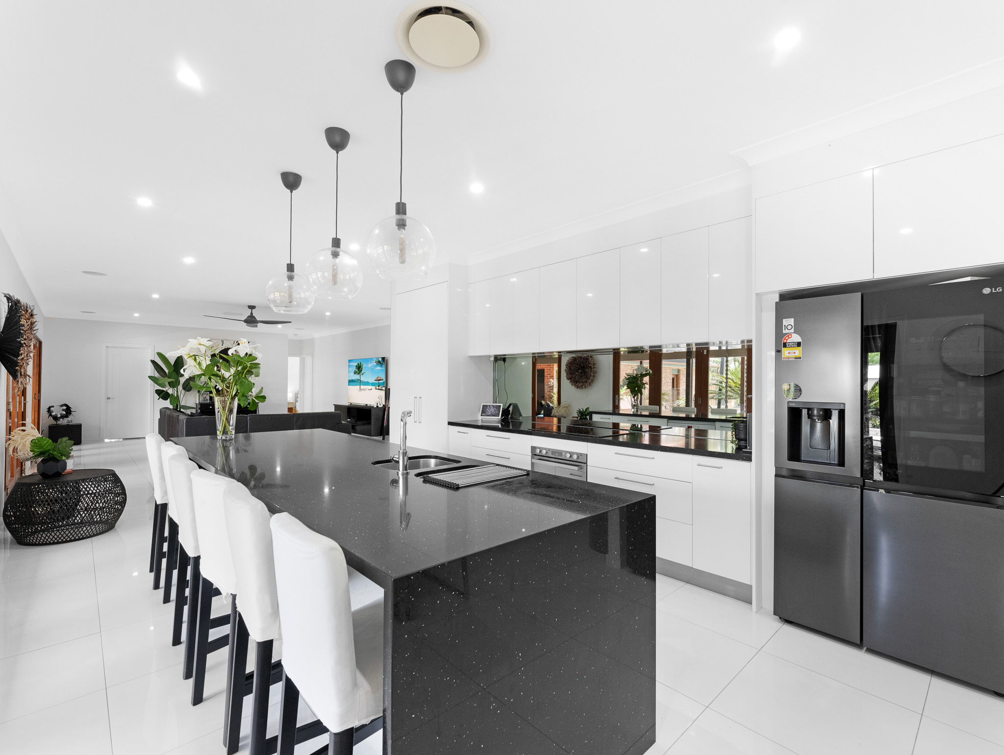 218 DENMANS CAMP ROAD, Wondunna QLD 4655 - Image 6