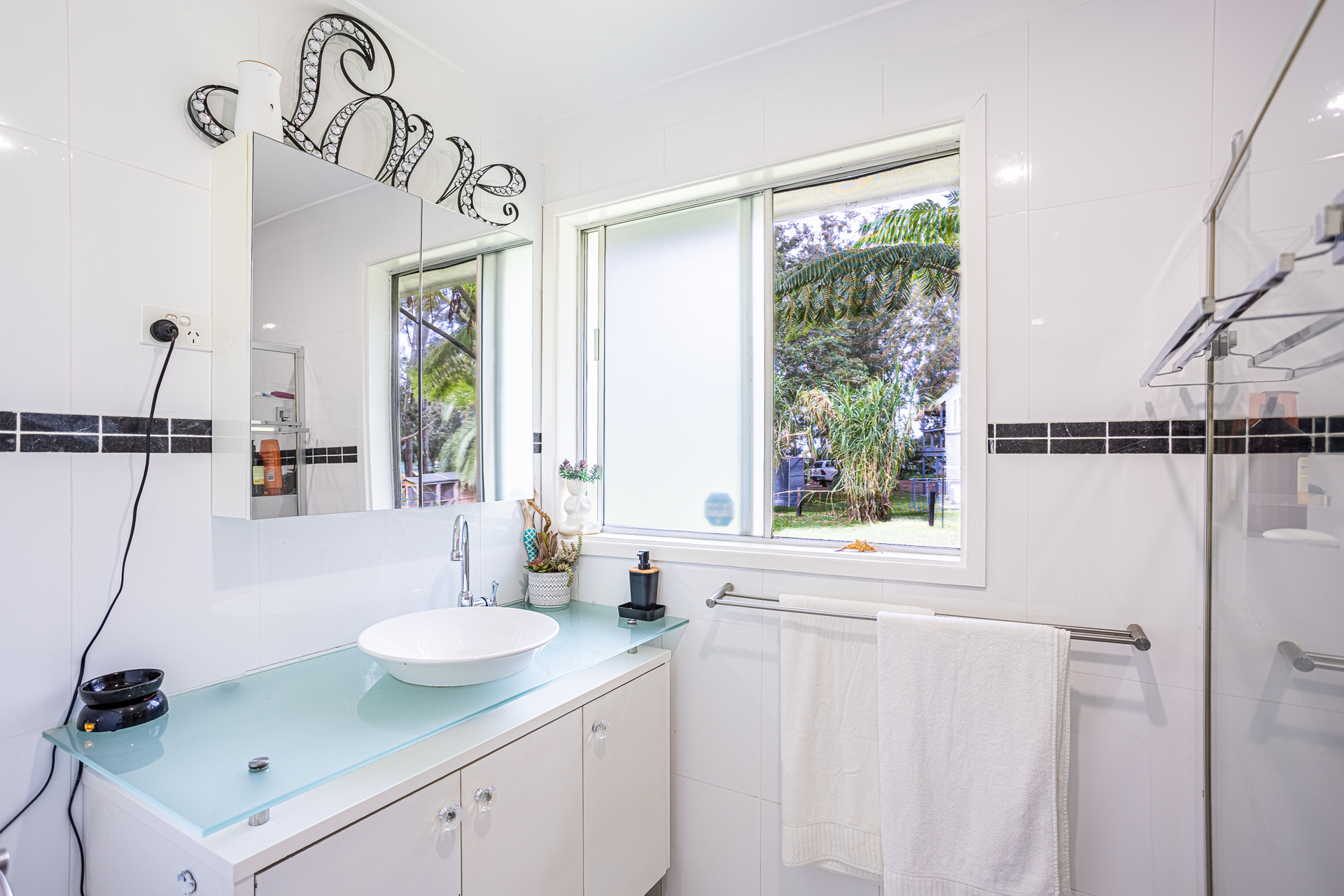 3-bedroom house at 9 Peace Parade, Pindimar, NSW 2324, Mid-Coast, New South Wales