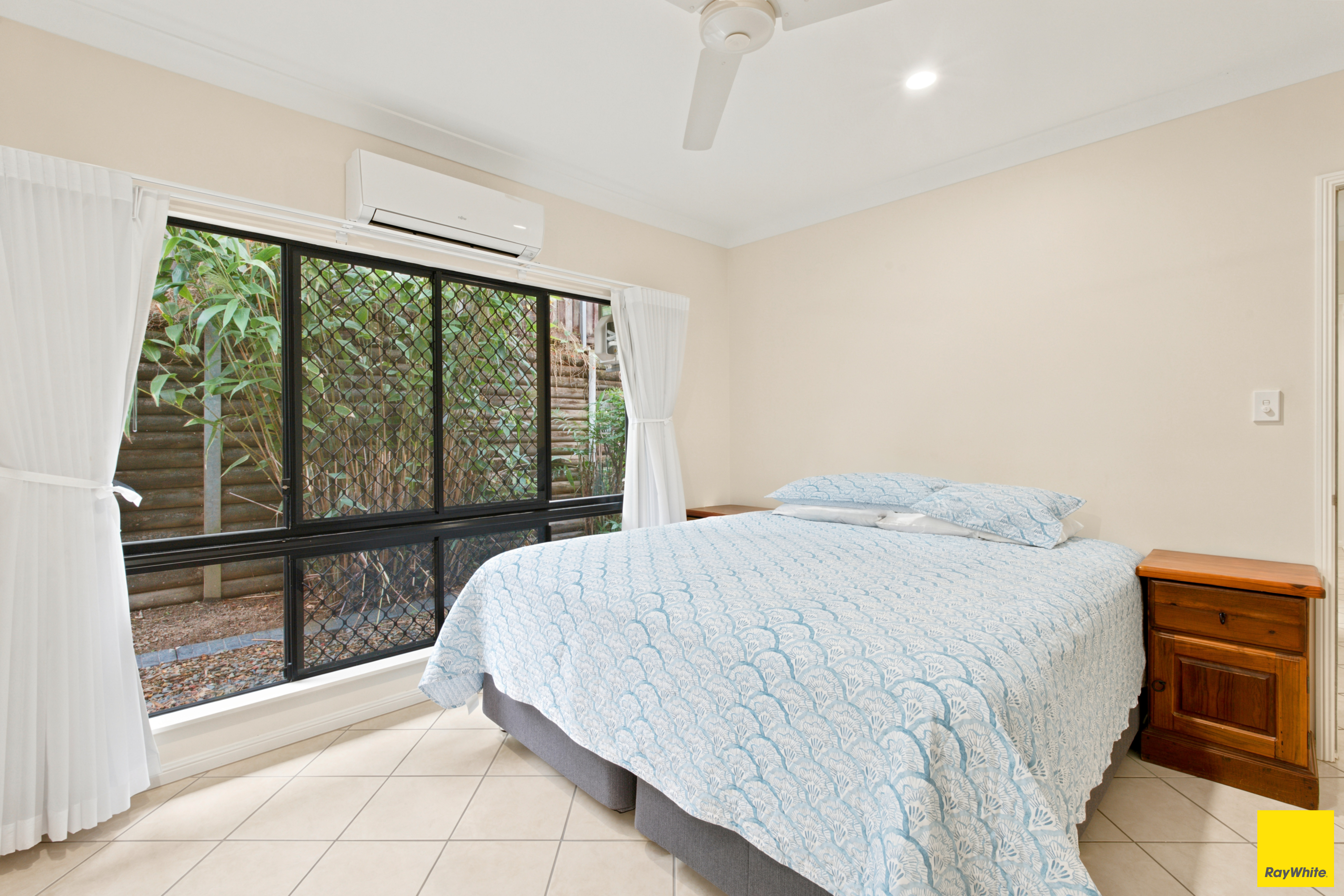 25 Surtees Close, Bentley Park, QLD 4869 - Image 7