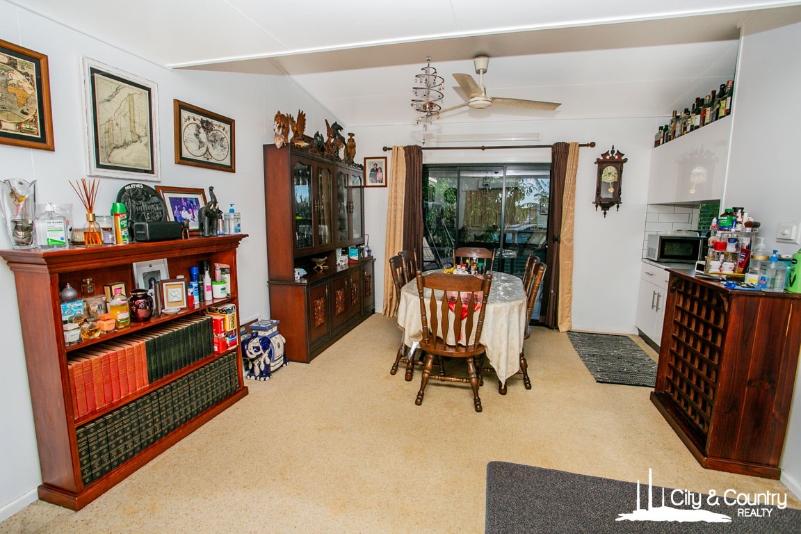 18 HINKLER CRESCENT, Sunset QLD 4825 - Image 8