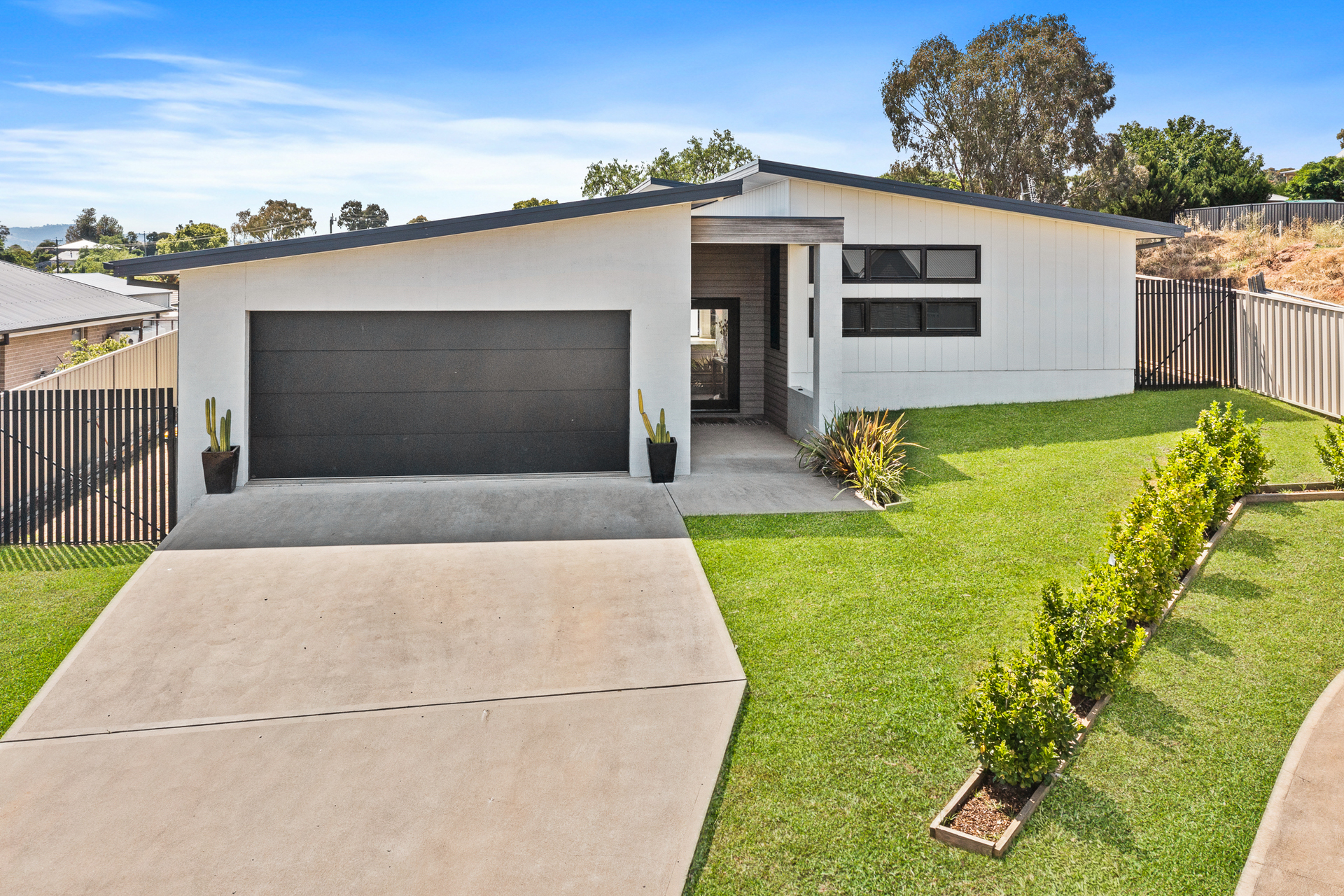 15 Baskerville Drive, Mudgee, NSW 2850 - Image 1