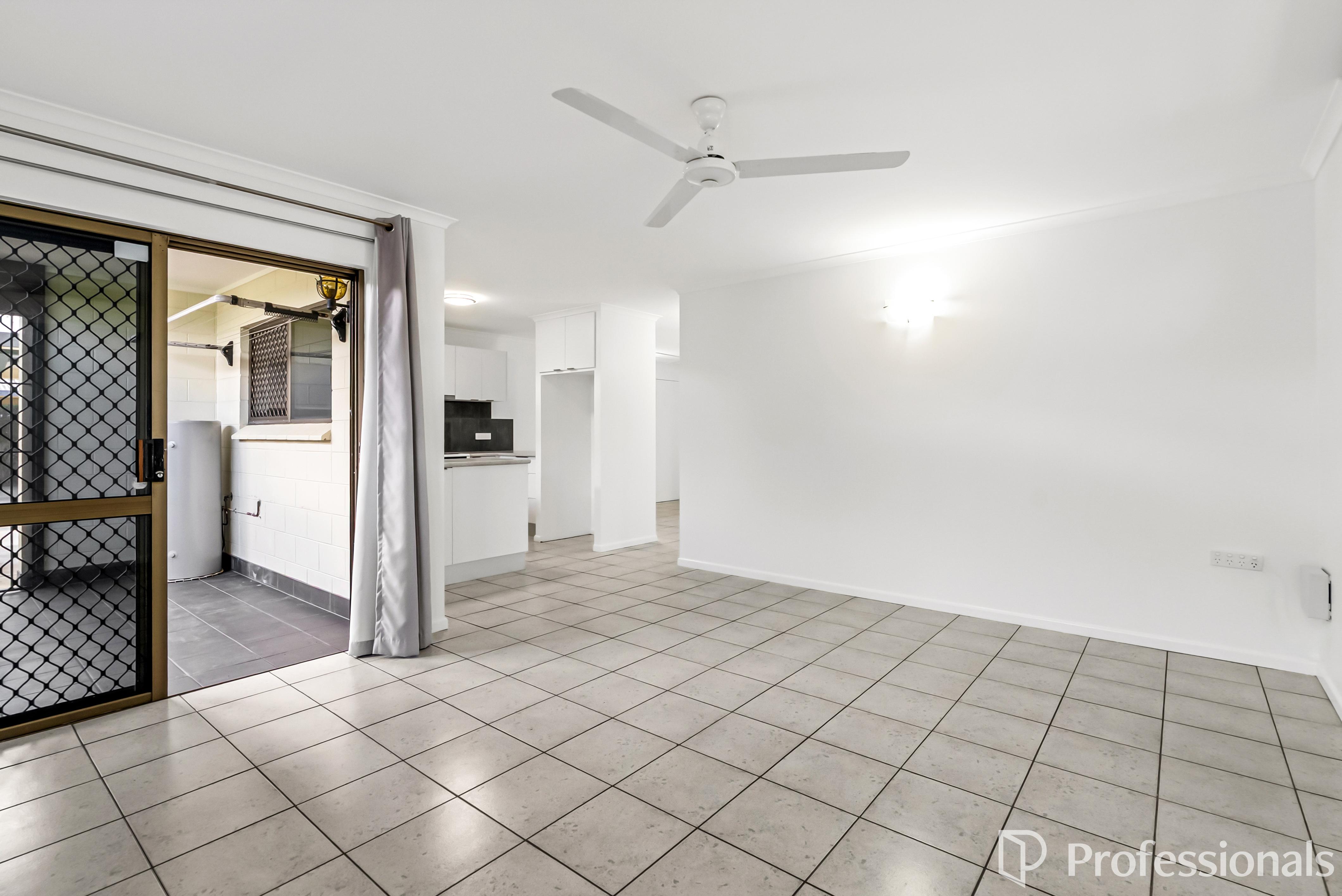 4 18 JENSEN STREET, MANOORA QLD 4870 - Image 9