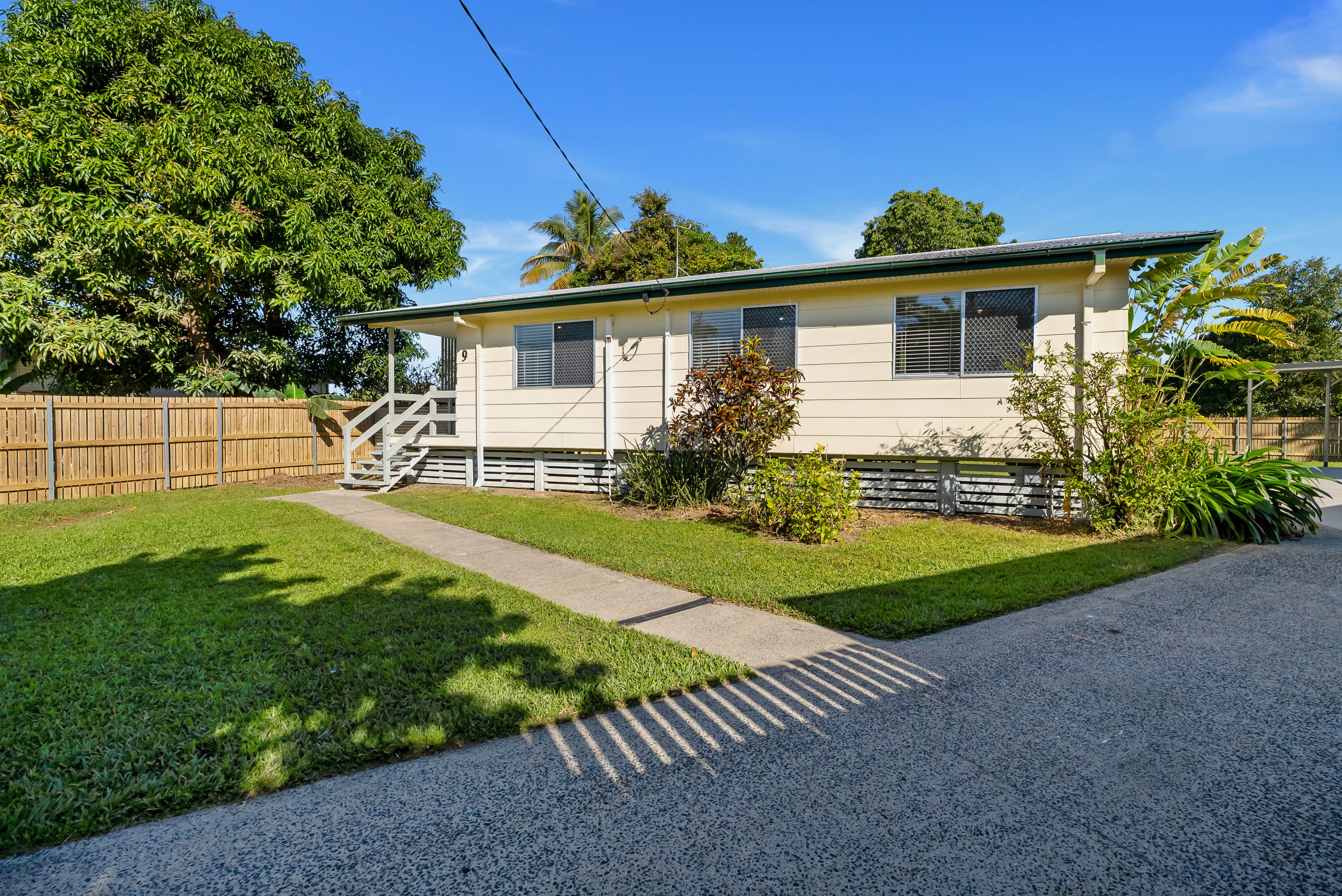 9 PATULA CLOSE, Manoora QLD 4870 - Image 2
