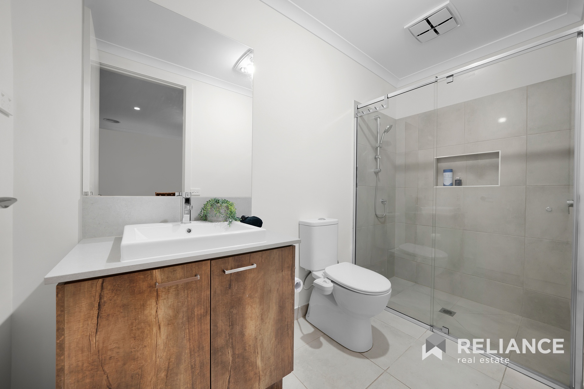 45 Lancashire Drive, Werribee, VIC 3030 - Image 6