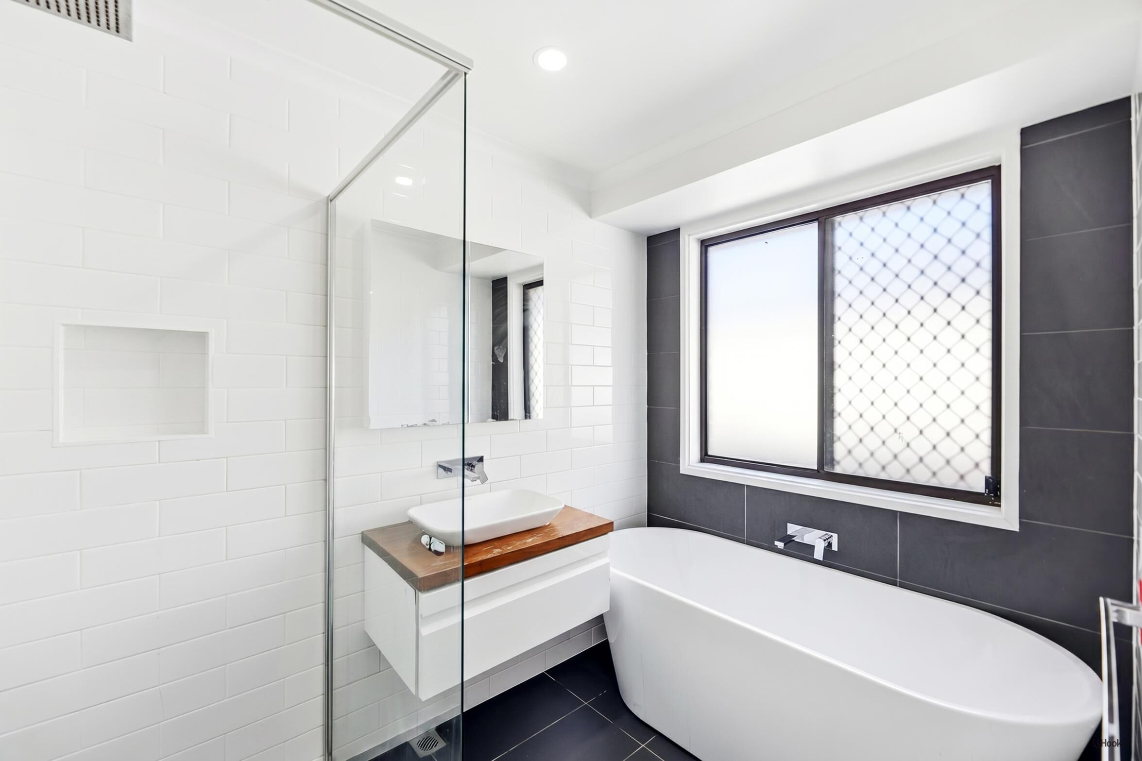 31 CLIVES CIRCUIT, Currumbin Waters QLD 4223 - Image 8