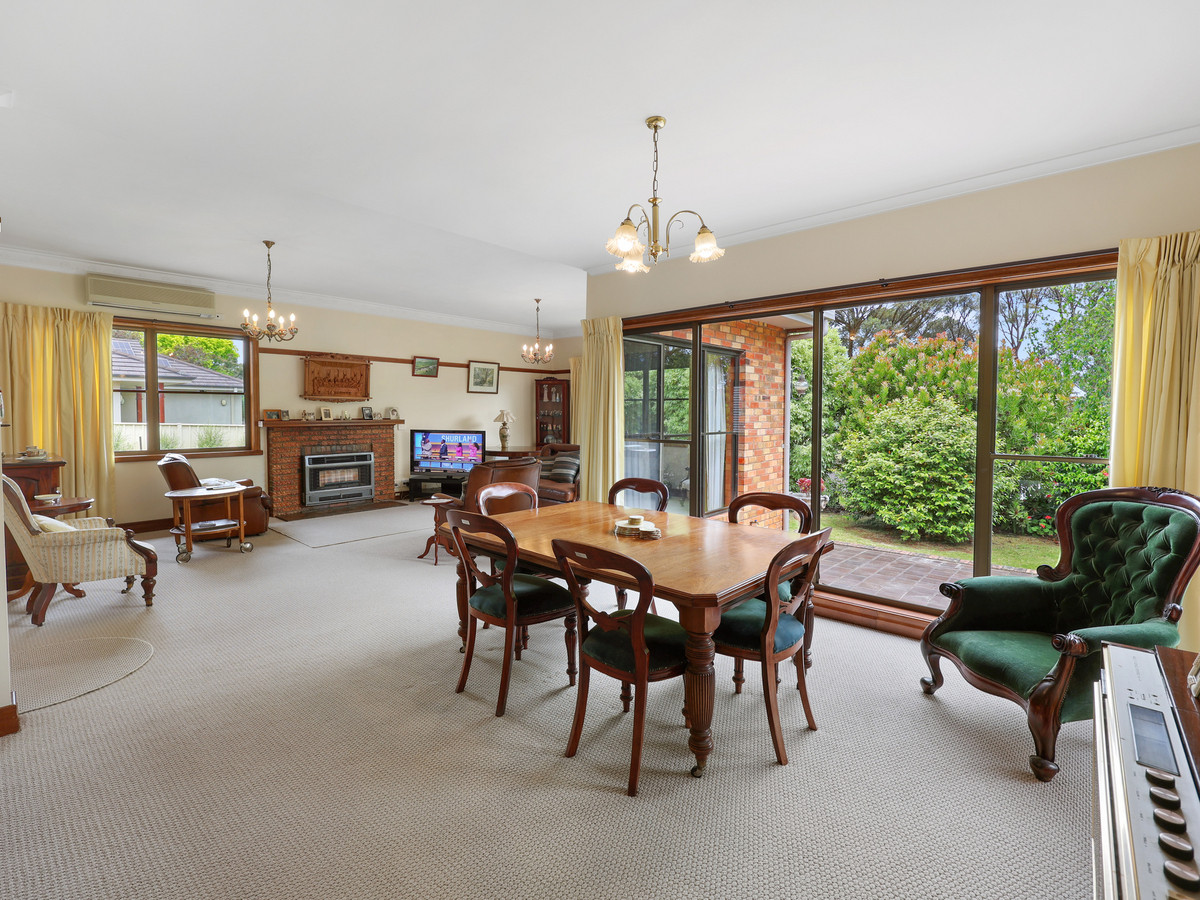 5-bedroom house at 30 Mcarthur Street, Hamilton, Vic, 3300, Southern Grampians, Victoria