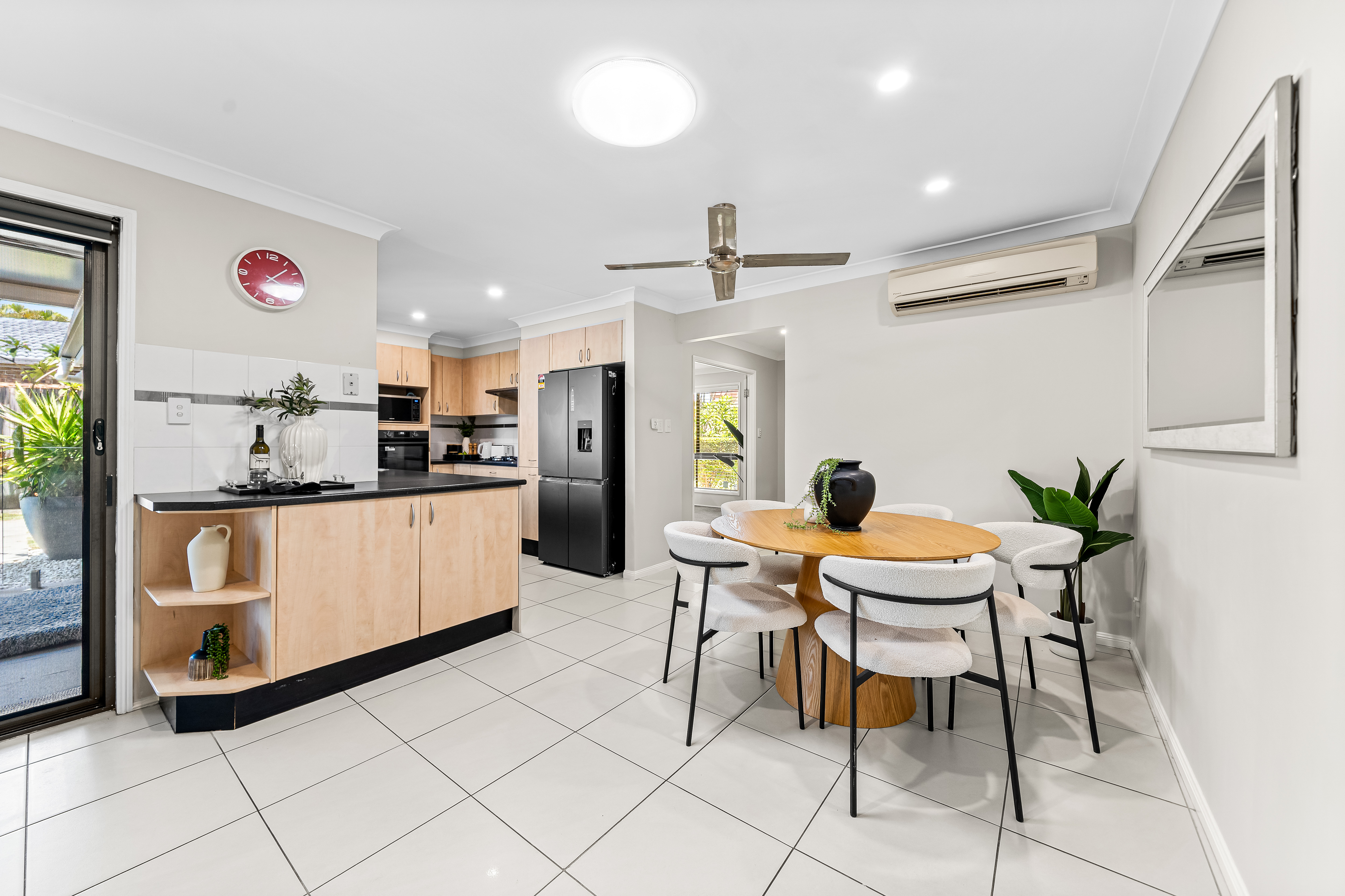 14 Norell Place, Eight Mile Plains, QLD 4113 - Image 6