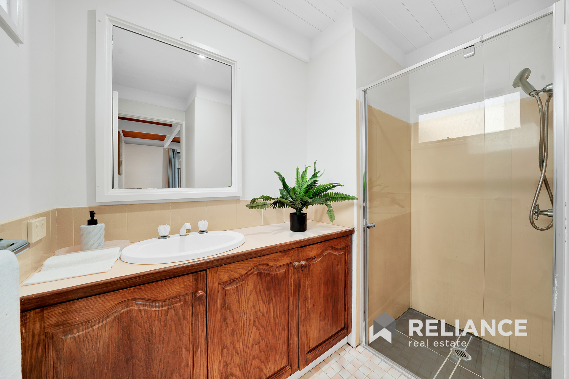 16 BERNHARDT AVENUE, Hoppers Crossing VIC 3029 - Image 10