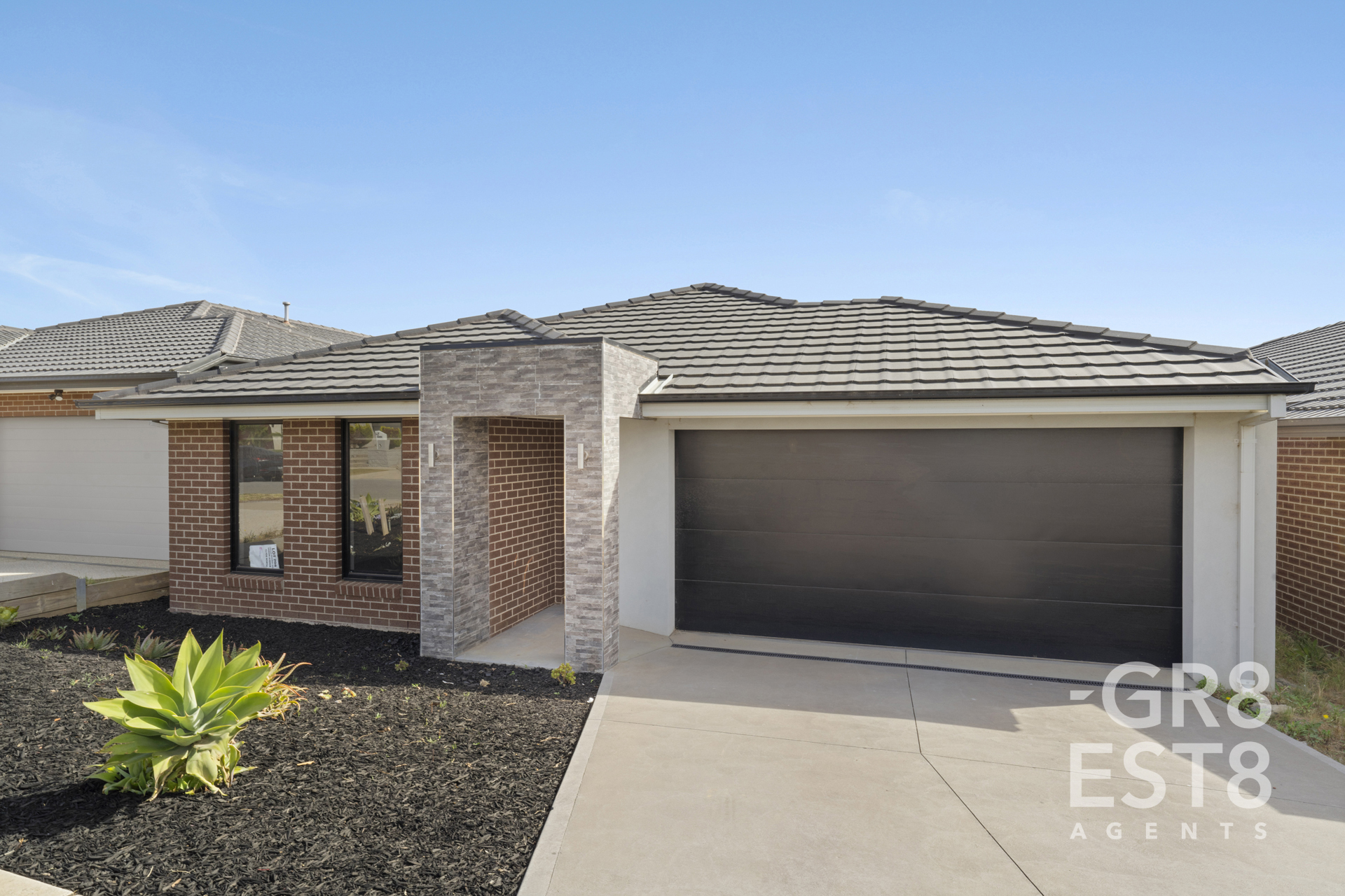 63 Odeon Avenue, Clyde North, VIC 3978 - Image 10