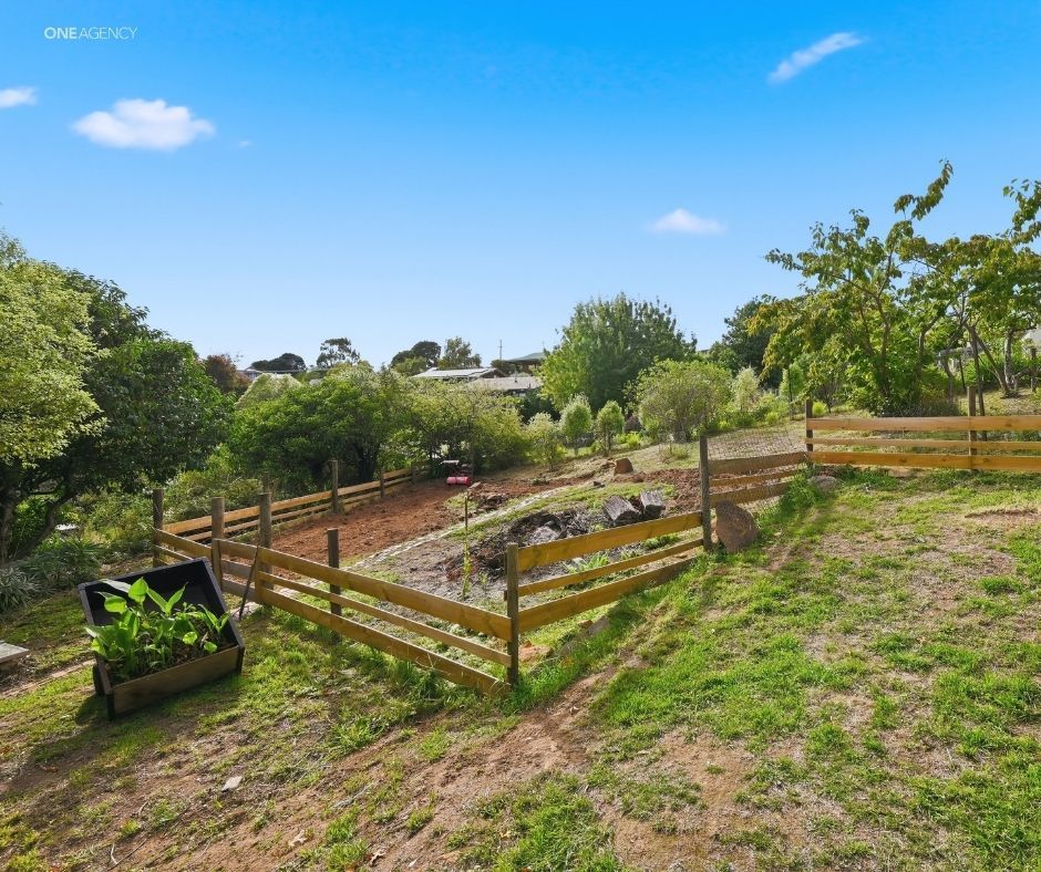 4-bedroom house at 10 HIGHFIELD ROAD, Ambleside TAS 7310, Devonport, Tasmania