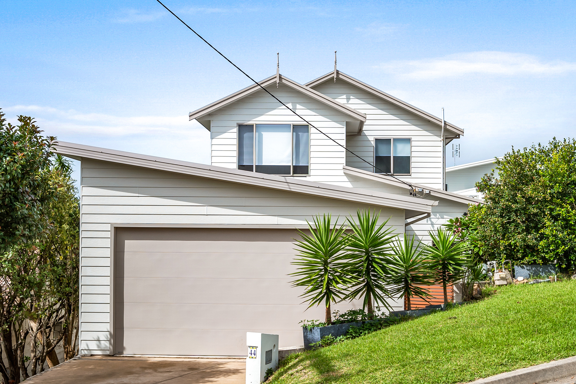 44 CALDWELL AVENUE, Dudley NSW 2290 - Image 1