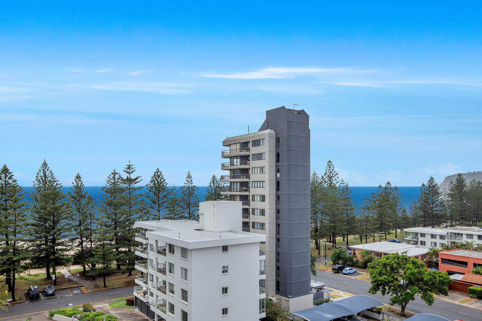 34 1941 GOLD COAST HIGHWAY, BURLEIGH HEADS QLD 4220 - Image 1