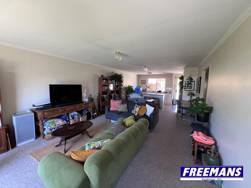 4 30 BARON STREET, KINGAROY QLD 4610 - Image 3