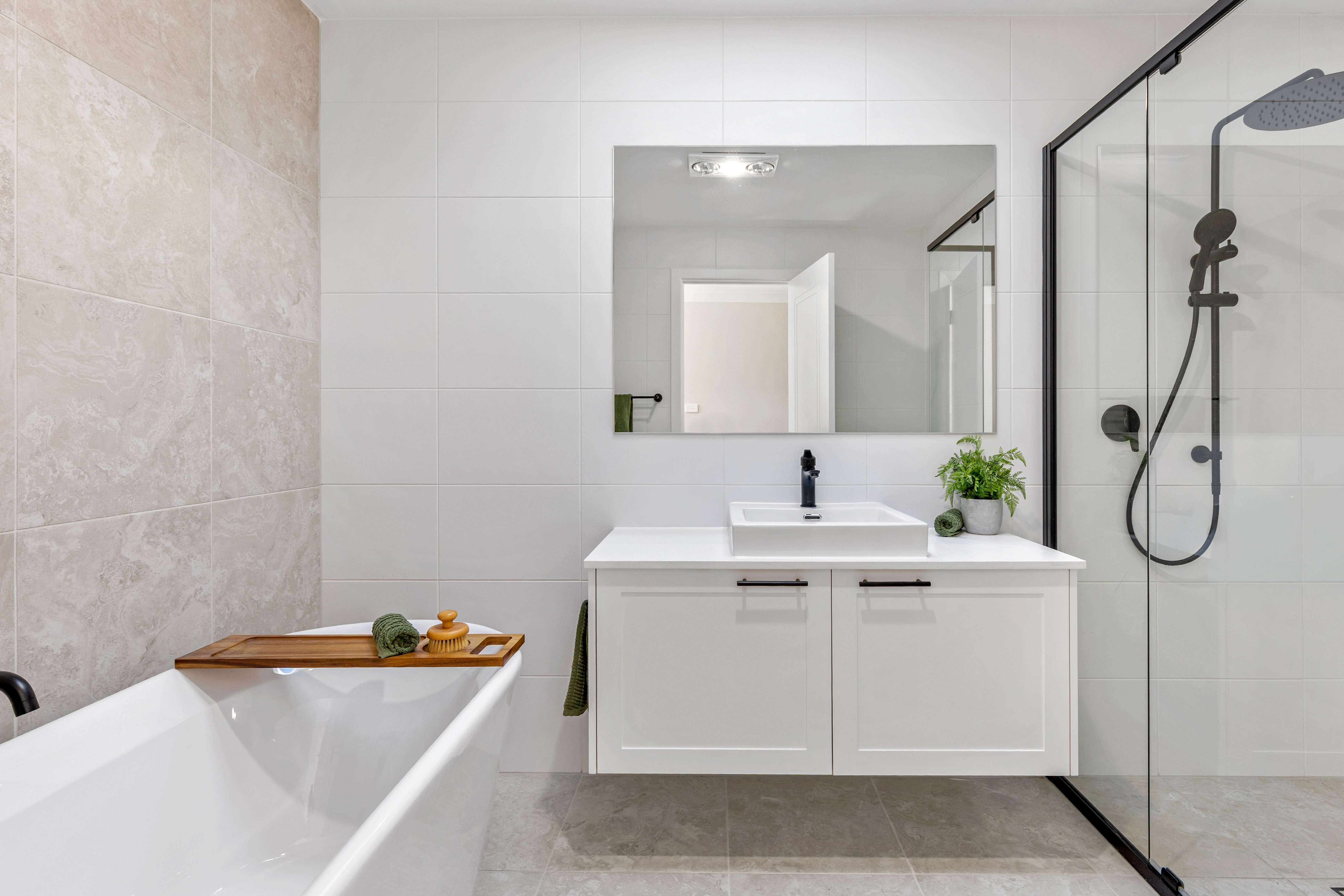 4-bedroom unit at 52 King Street, Glenbrook, NSW 2773, Blue Mountains, New South Wales
