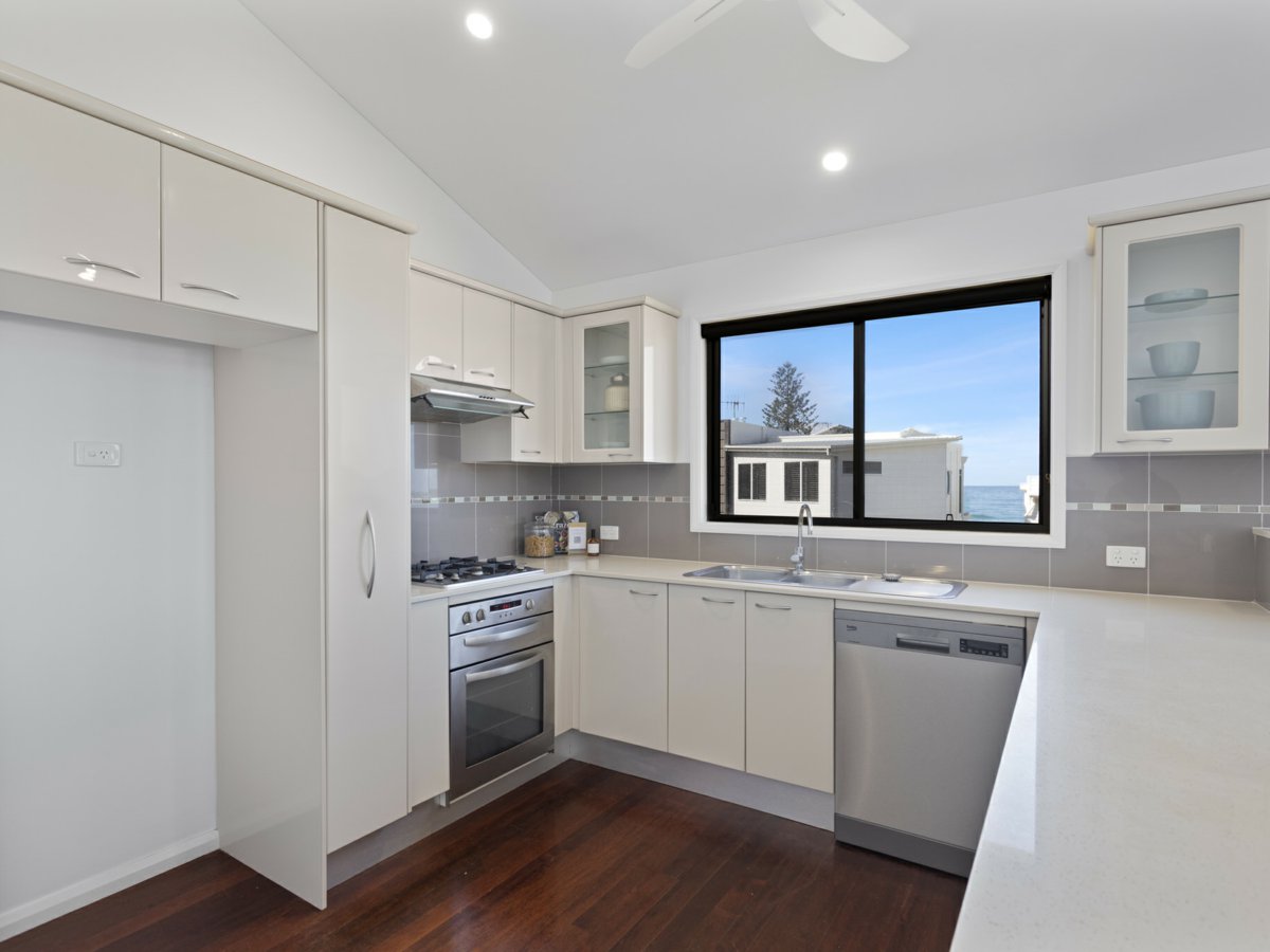 2-bedroom unit at 1/6 Ocean Drive, Wallabi Point, NSW 2430, Mid-Coast, New South Wales
