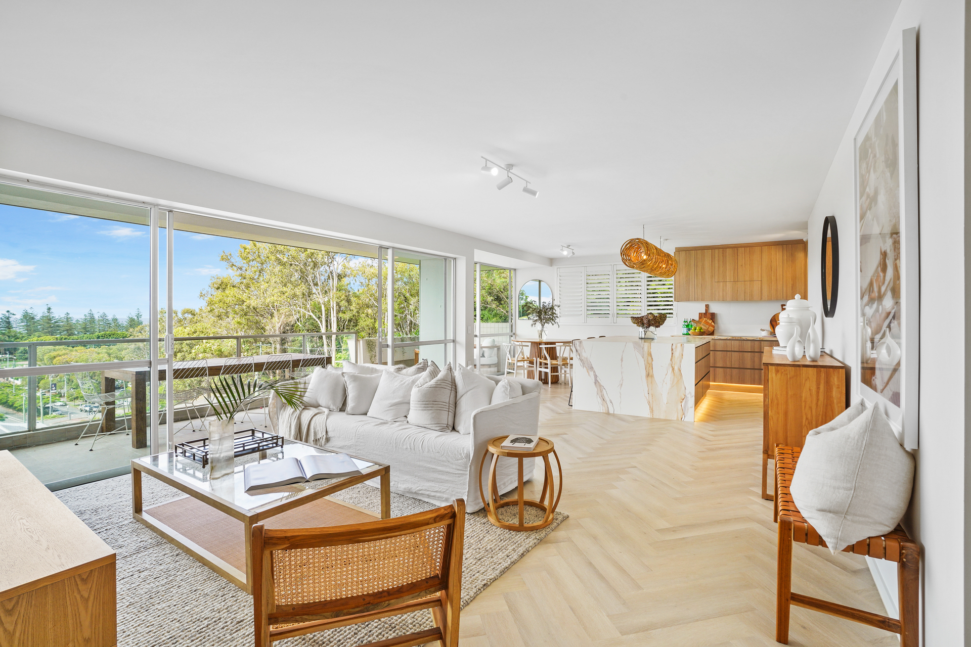5/1 Hill Avenue, Burleigh Heads, QLD 4220 - Image 1