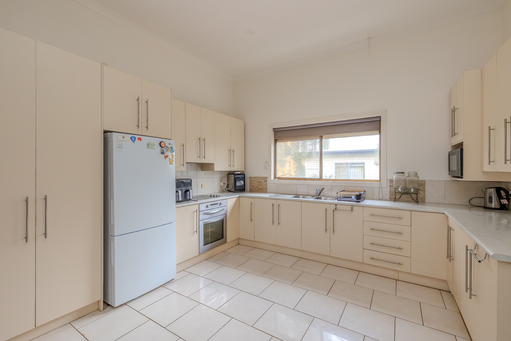 30 EMMETT STREET, Ouyen VIC 3490 - Image 5